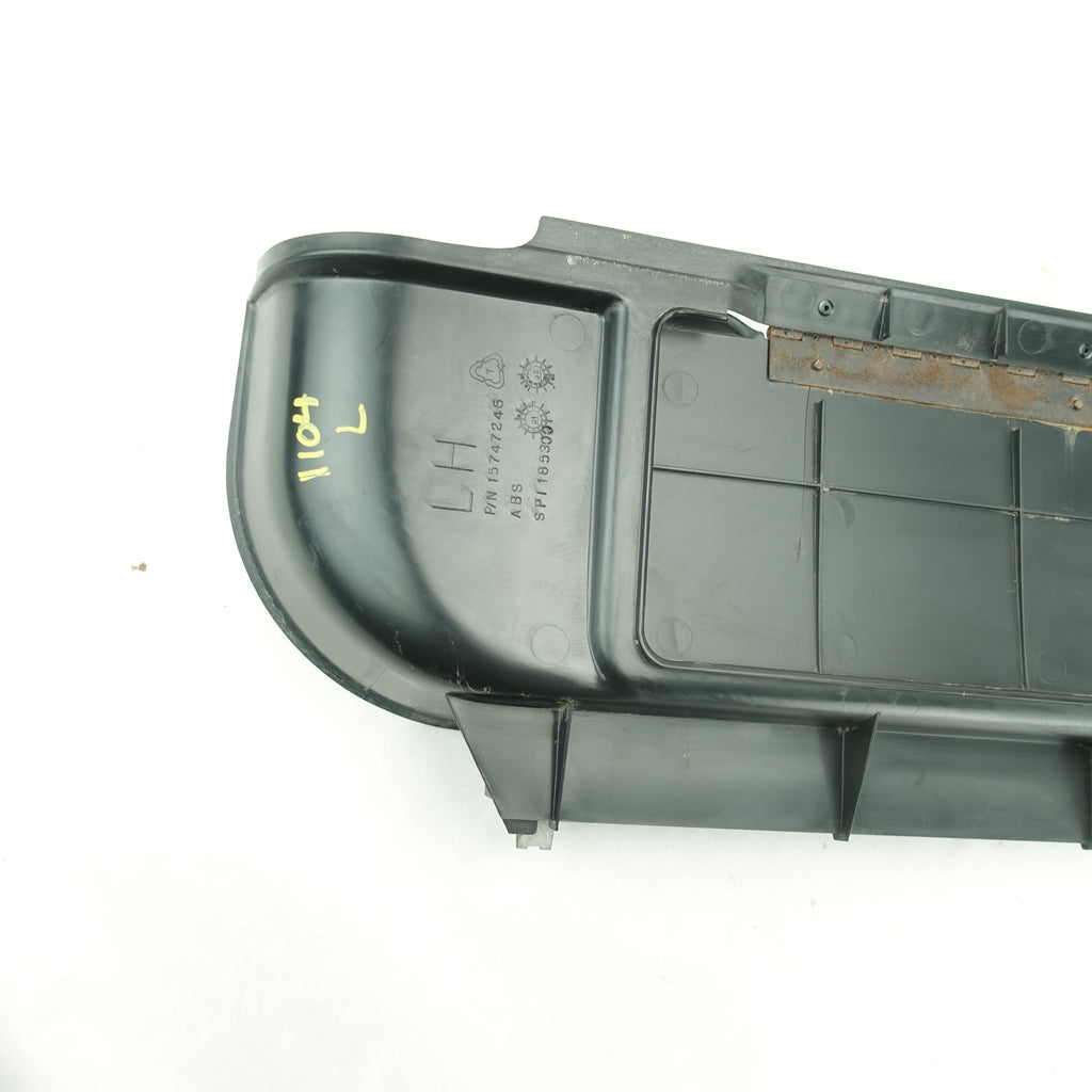 2003 2004 GMC Chevy C4500 C5500 Topkick Kodiak Front Left Sill Scuff Plate Door