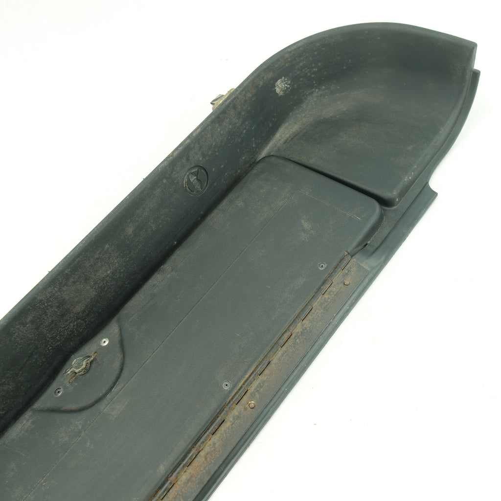 2003 2004 GMC Chevy C4500 C5500 Topkick Kodiak Front Right Sill Scuff Plate Door
