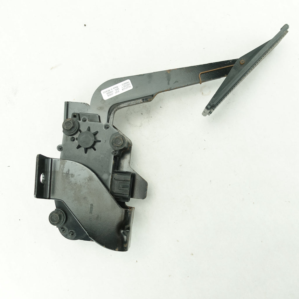 2003 2004 05 GMC Chevy C4500 C5500 Topkick Kodiak Gas Throttle Accelerator Pedal