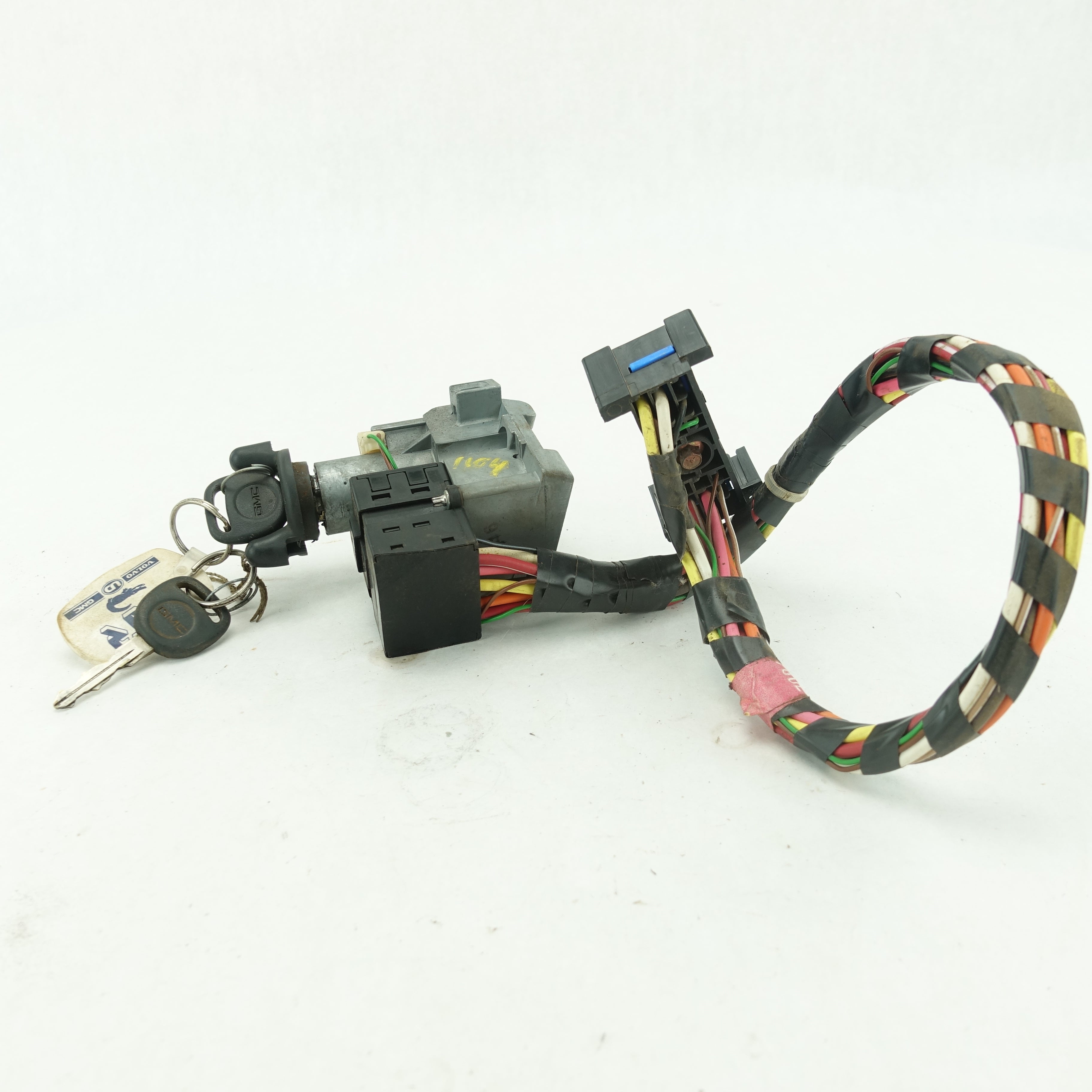 2003 2004 2005 GMC Chevy C4500 C5500 Topkick Kodiak Ignition Switch 2 Keys