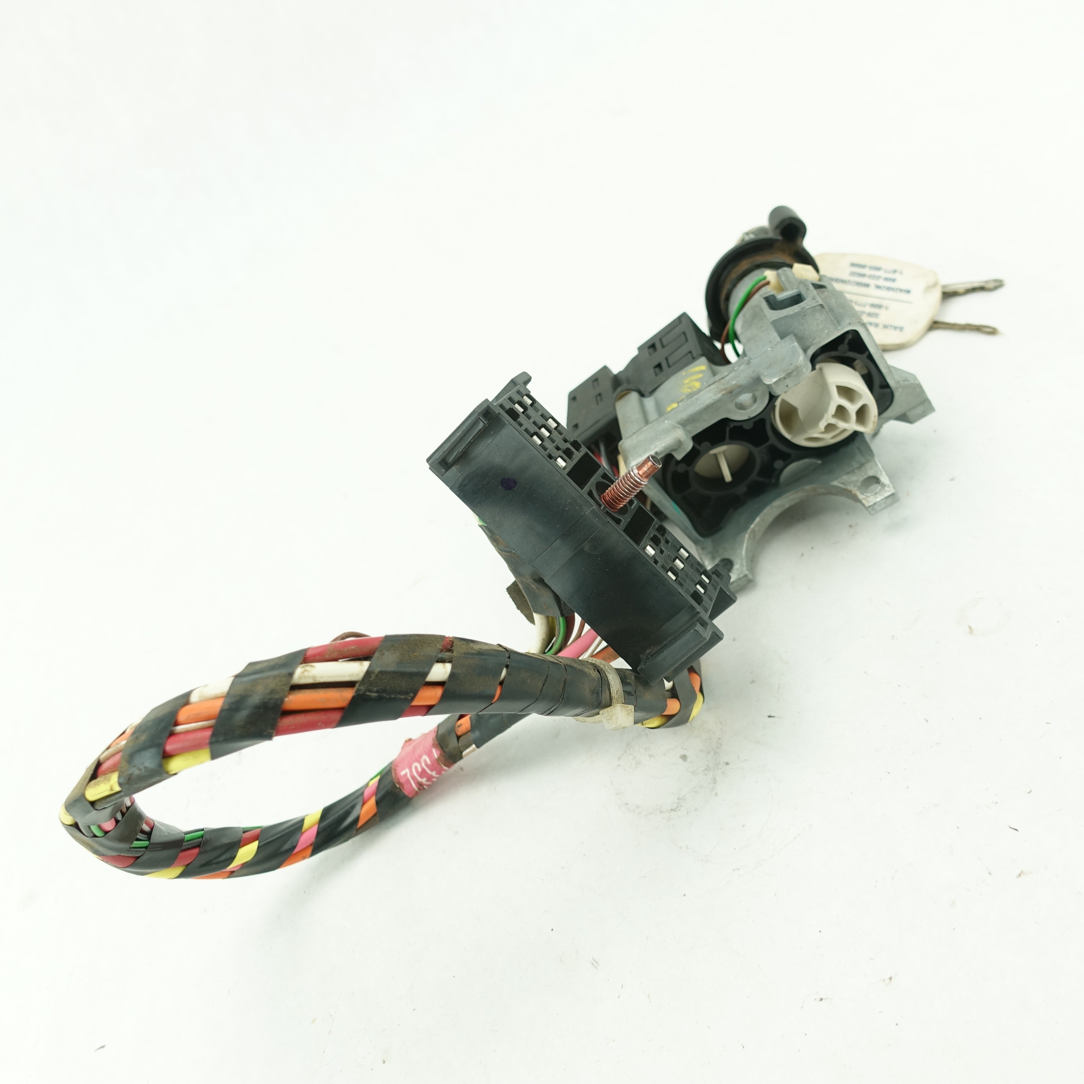 2003 2004 2005 GMC Chevy C4500 C5500 Topkick Kodiak Ignition Switch 2 Keys