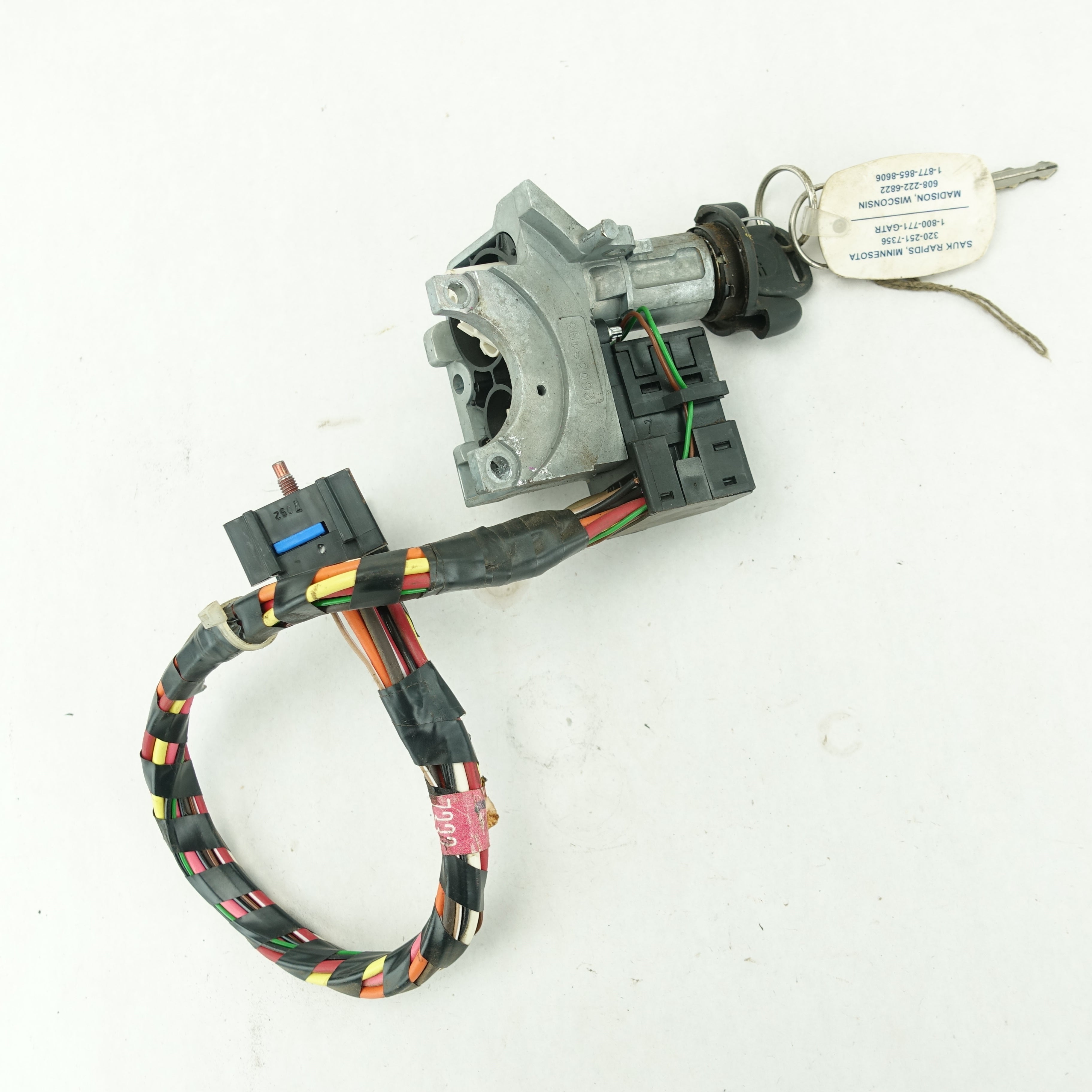 2003 2004 2005 GMC Chevy C4500 C5500 Topkick Kodiak Ignition Switch 2 Keys
