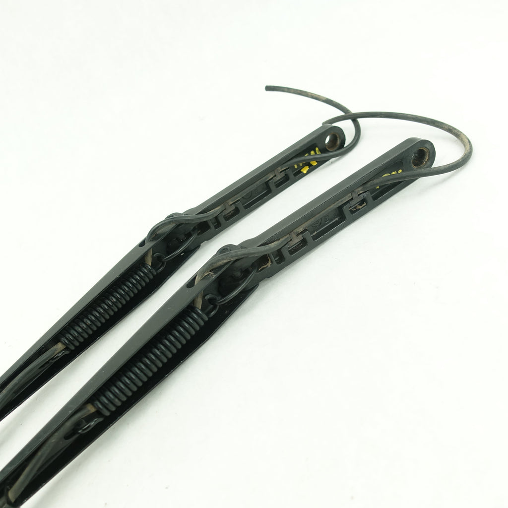 2003 2004 2005 GMC Chevy C4500 C5500 Topkick Kodiak Windshield Wiper Arm Arms