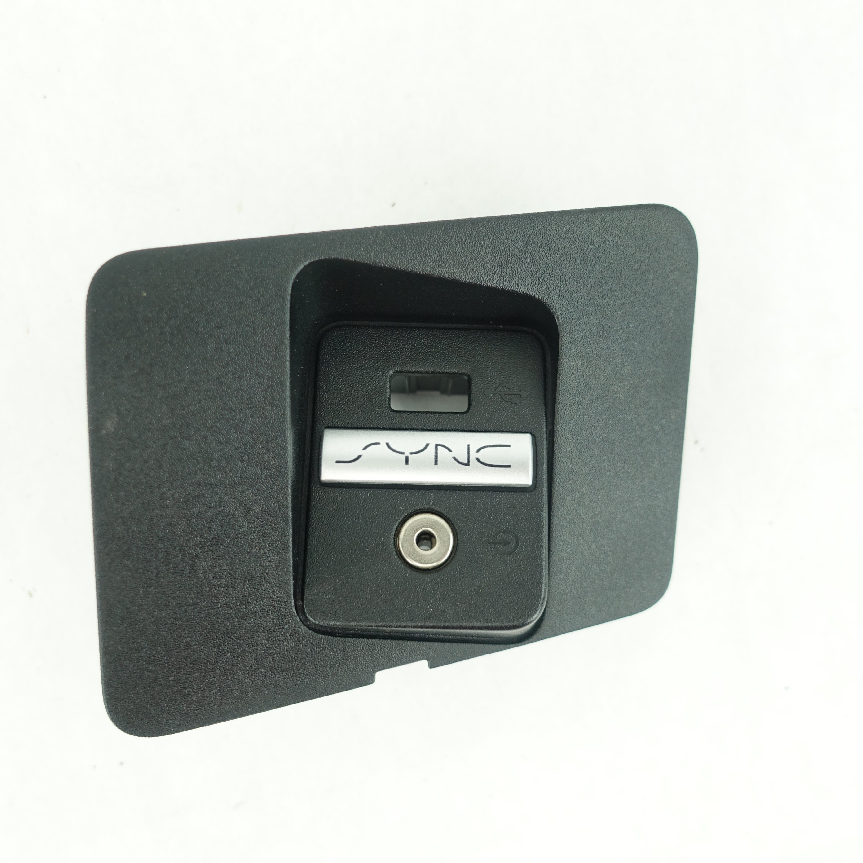 Damage 2008 2009 2010 2011 Ford F250 F350 Sync Badge Aux Auxiliary Audio Port