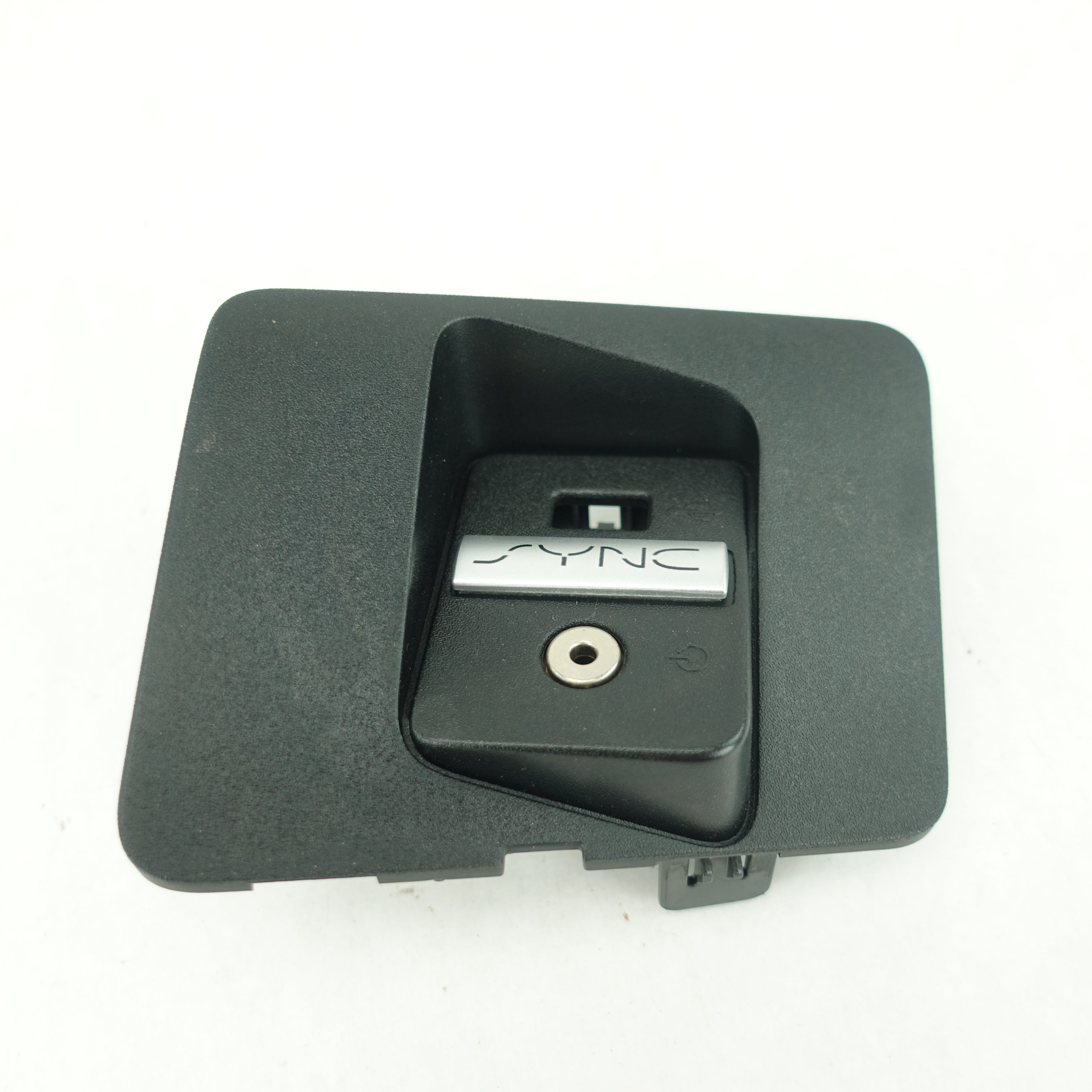 Damage 2008 2009 2010 2011 Ford F250 F350 Sync Badge Aux Auxiliary Audio Port