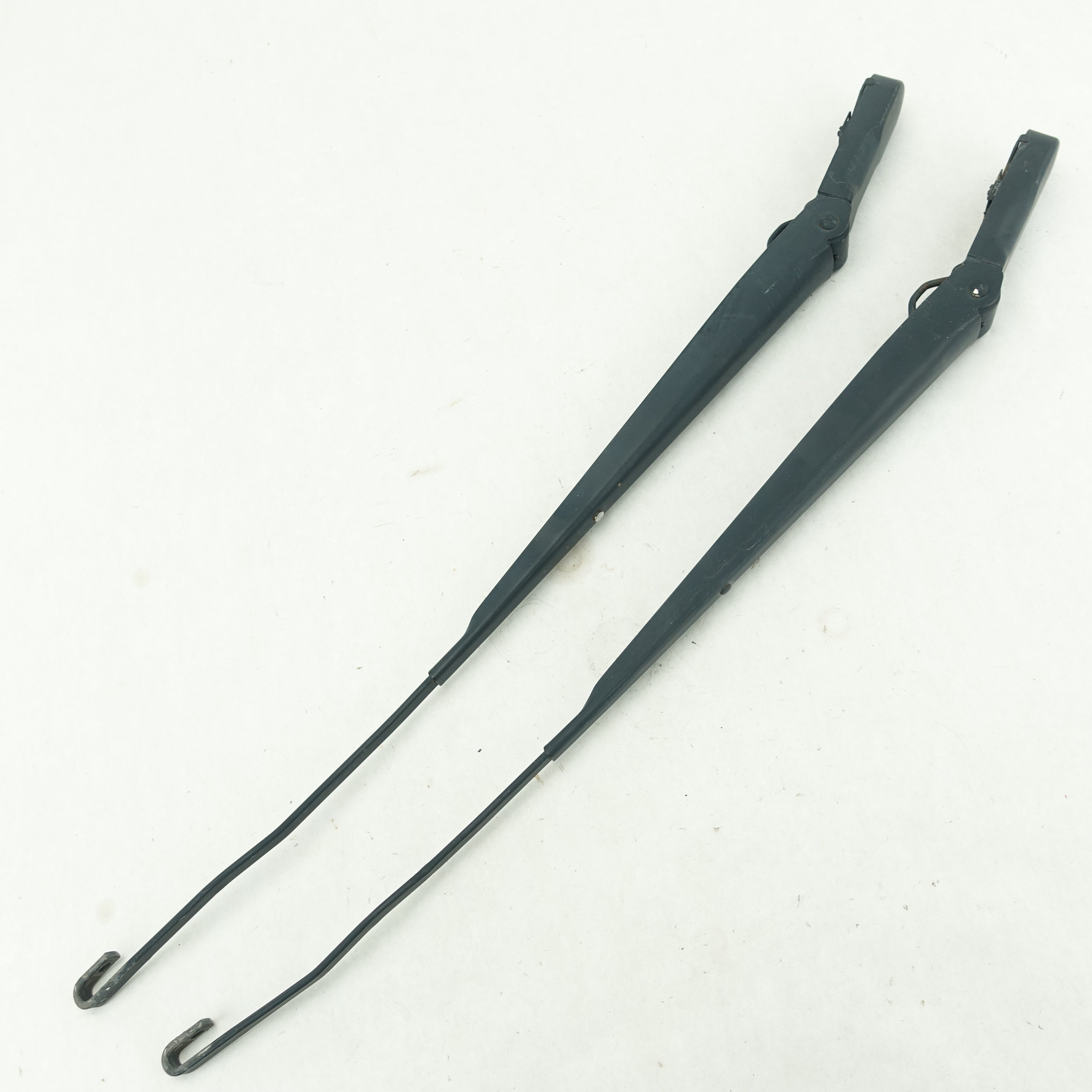 2011 2012 2013 2014 2015 Ford F250 F350 Windshield Wiper Arm Arms Left Right Set