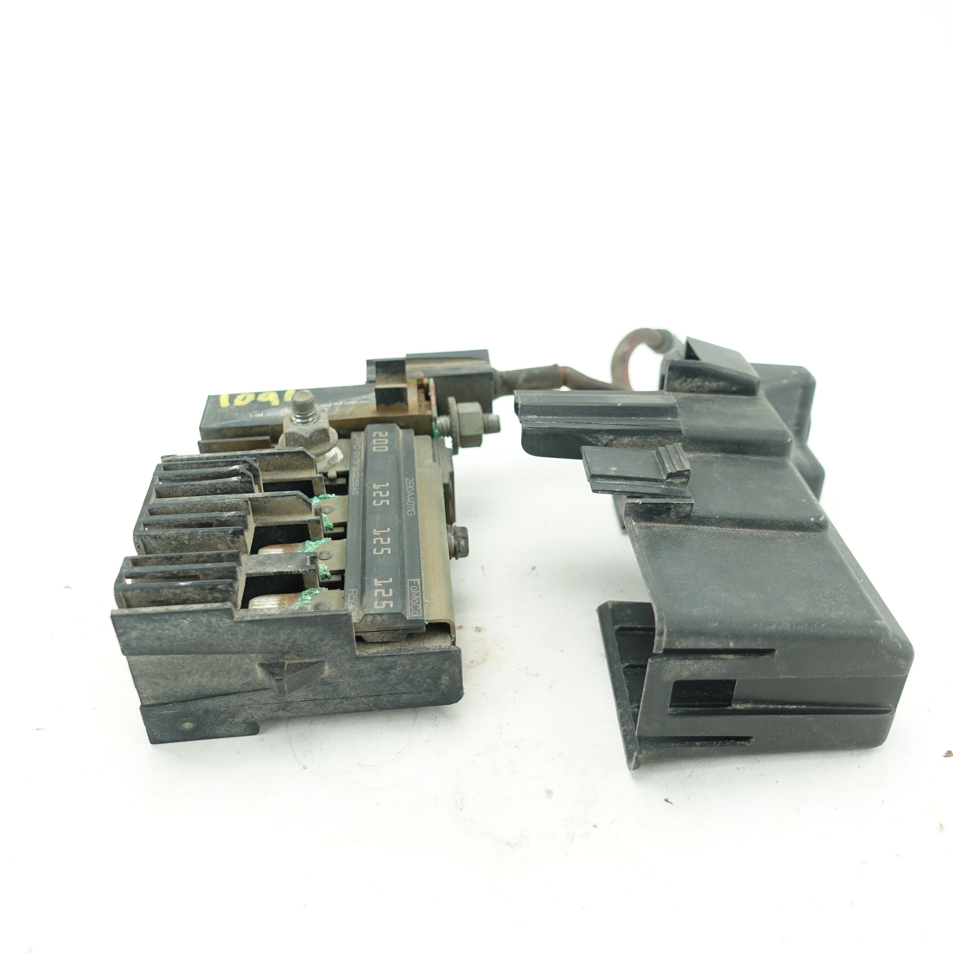 2011 2012 2013 2014 2015 2016 FORD F250 F350 6.7L Battery Circuit Breaker Fuse