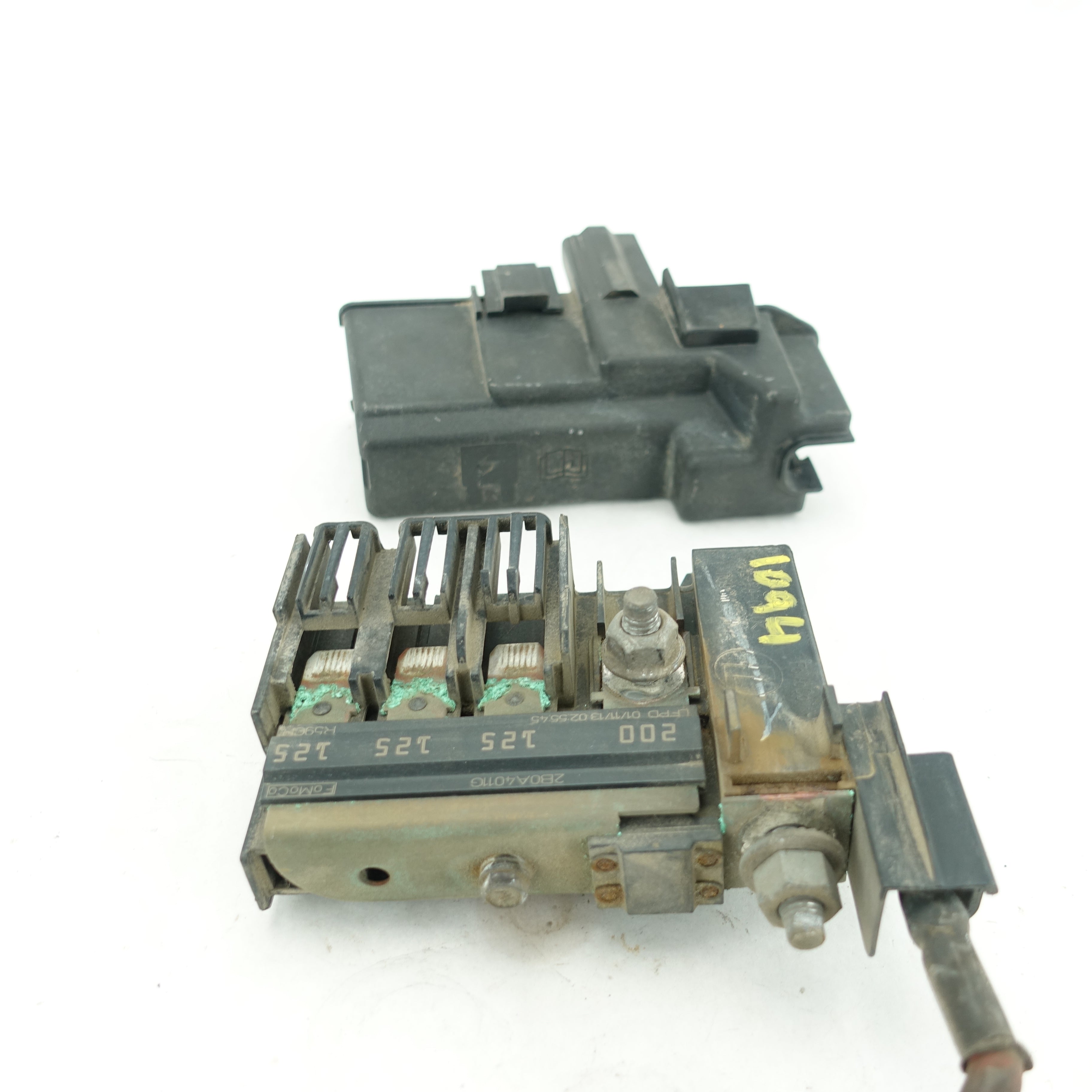 2011 2012 2013 2014 2015 2016 FORD F250 F350 6.7L Battery Circuit Breaker Fuse