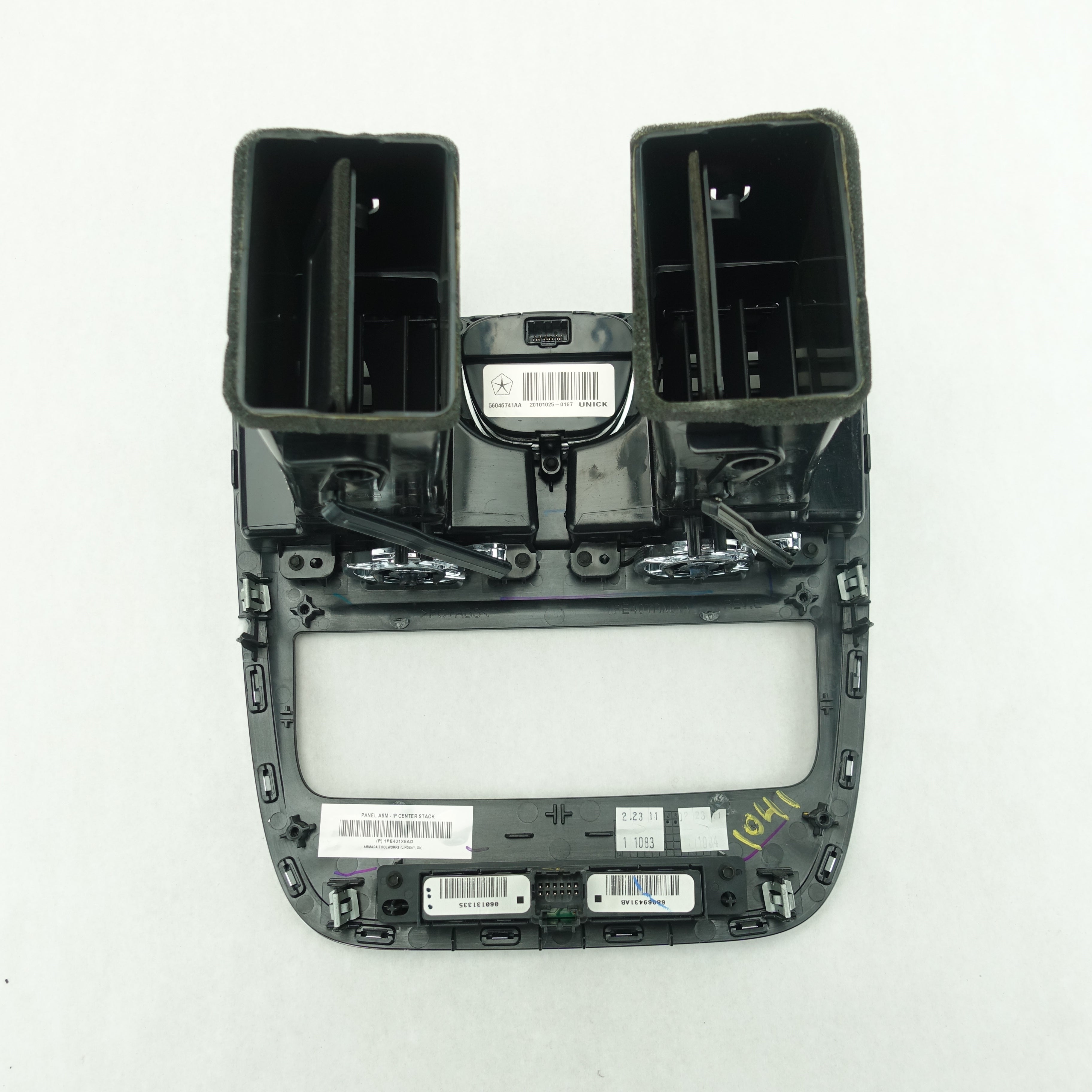 2011 2012 2013 2014 Town & Country Caravan Radio Climate Center Vent Trim Bezel