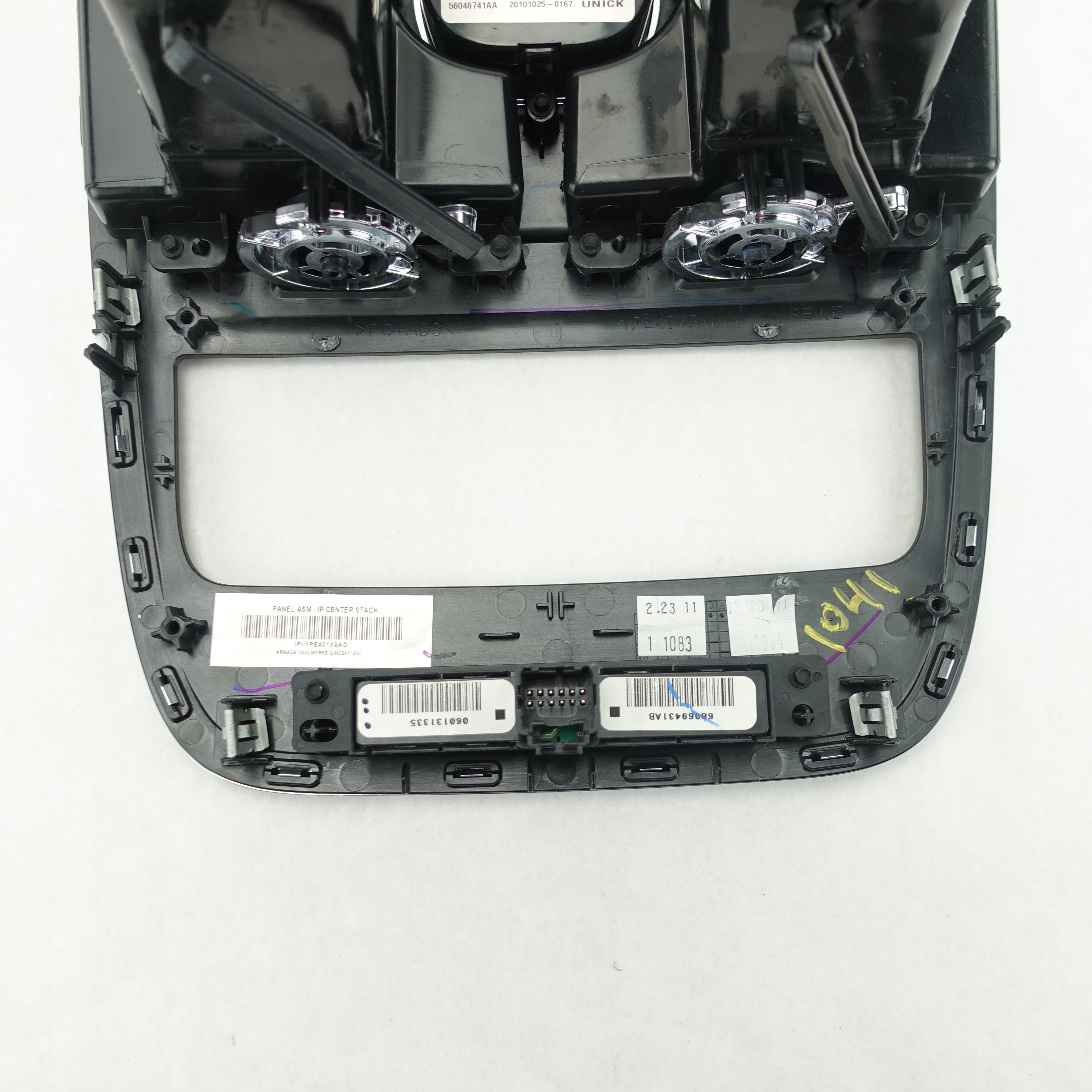 2011 2012 2013 2014 Town & Country Caravan Radio Climate Center Vent Trim Bezel
