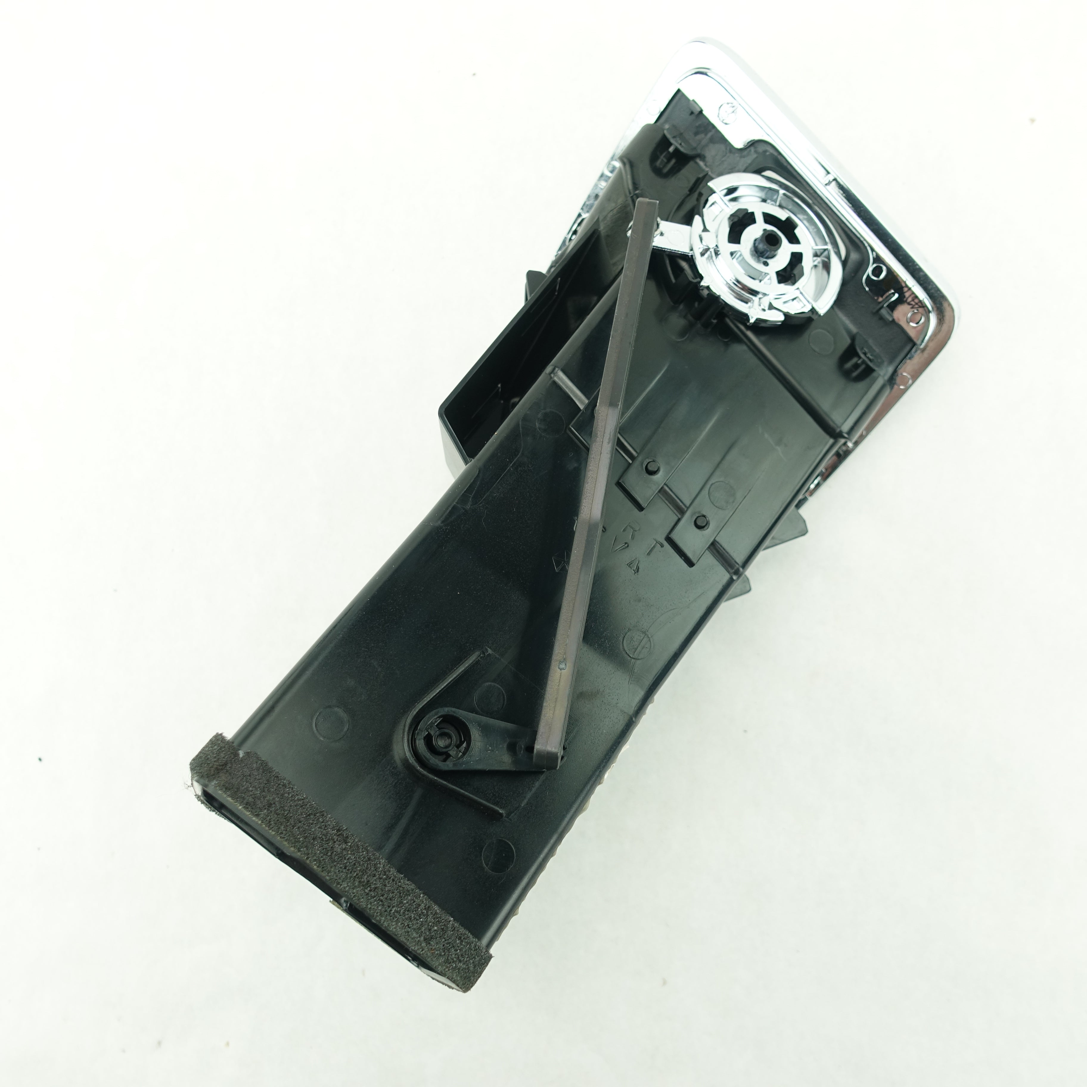 2011 2012 2013 2014 2015 16 Caravan Town & Country Passenger Right Dash Air Vent