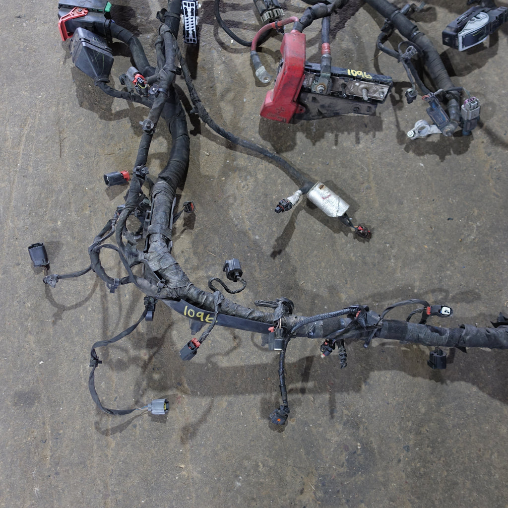 Damage 2019 Ram 2500 3500 6.4L Gas Transmission Wire Harness Loom