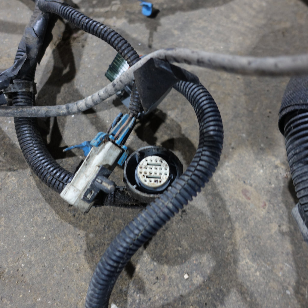 2003 Silverado Sierra 1500 HD 6.0L Engine Wire Harness Loom