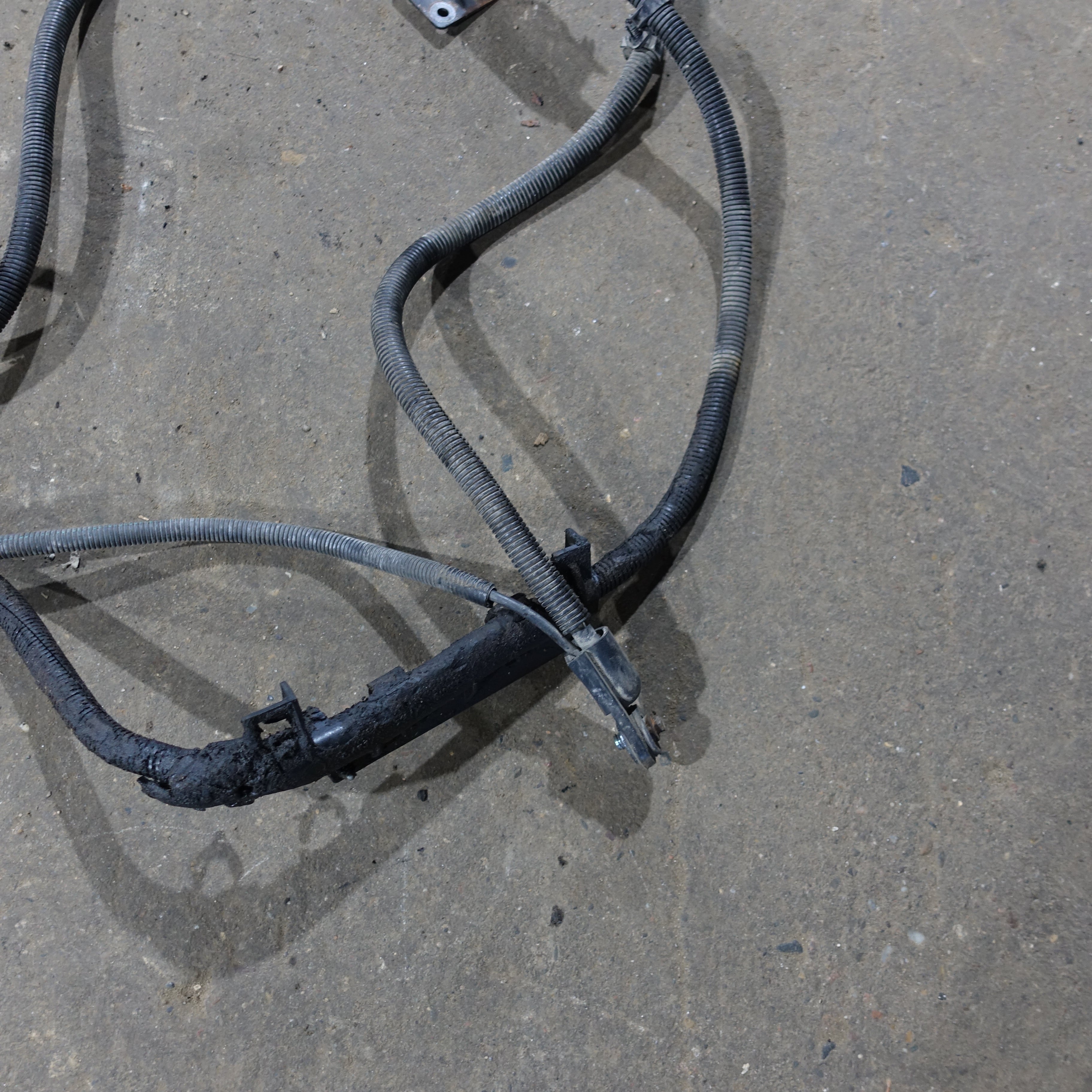 2003 2004 2005 2006 Silverado Sierra 6.0L Positive Negative Battery Cable Set