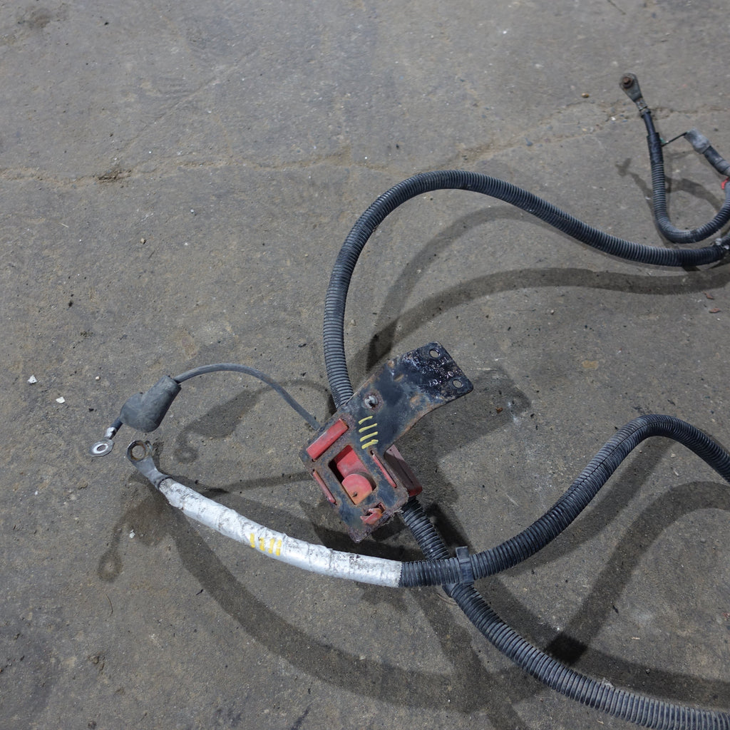 2003 2004 2005 2006 Silverado Sierra 6.0L Positive Negative Battery Cable Set