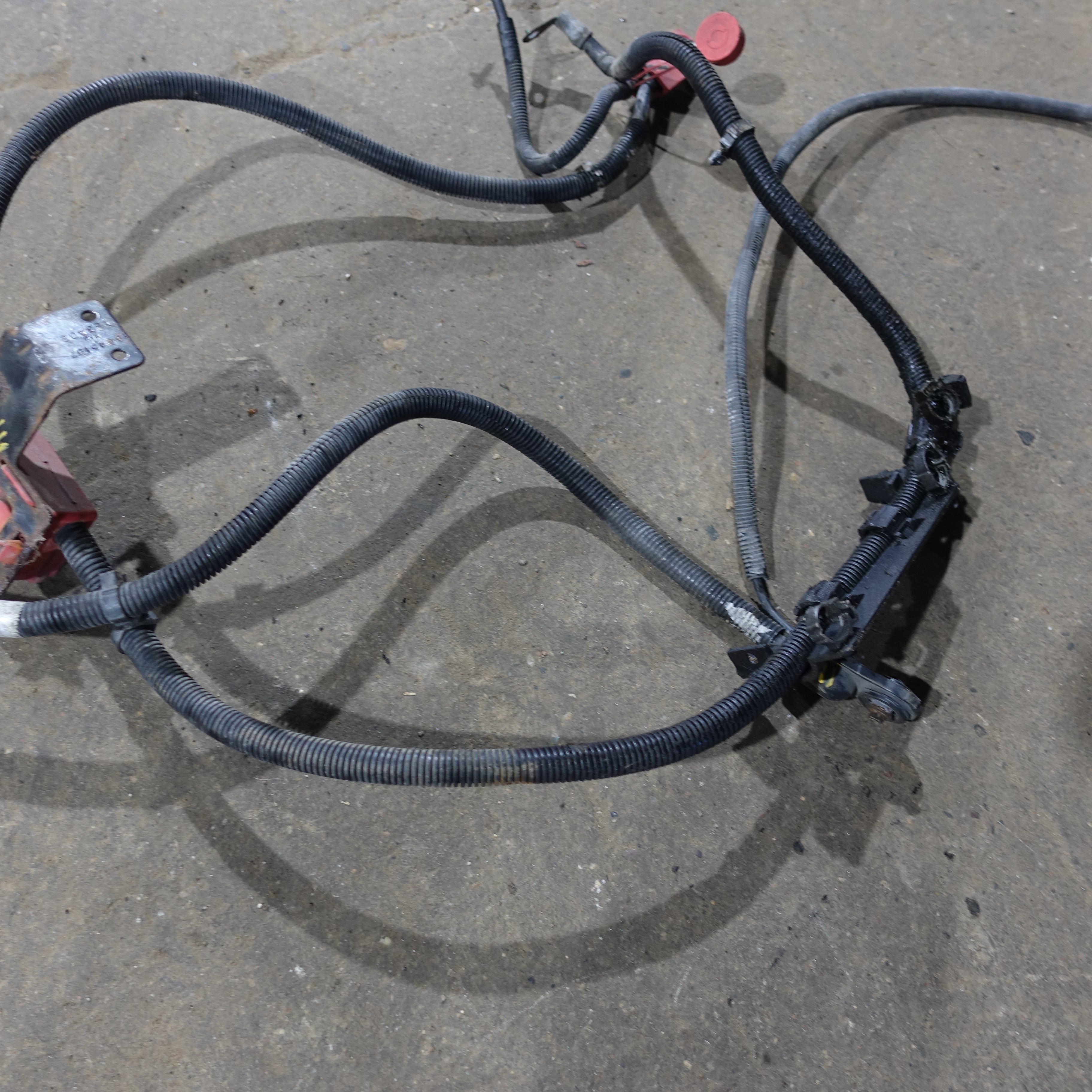 2003 2004 2005 2006 Silverado Sierra 6.0L Positive Negative Battery Cable Set