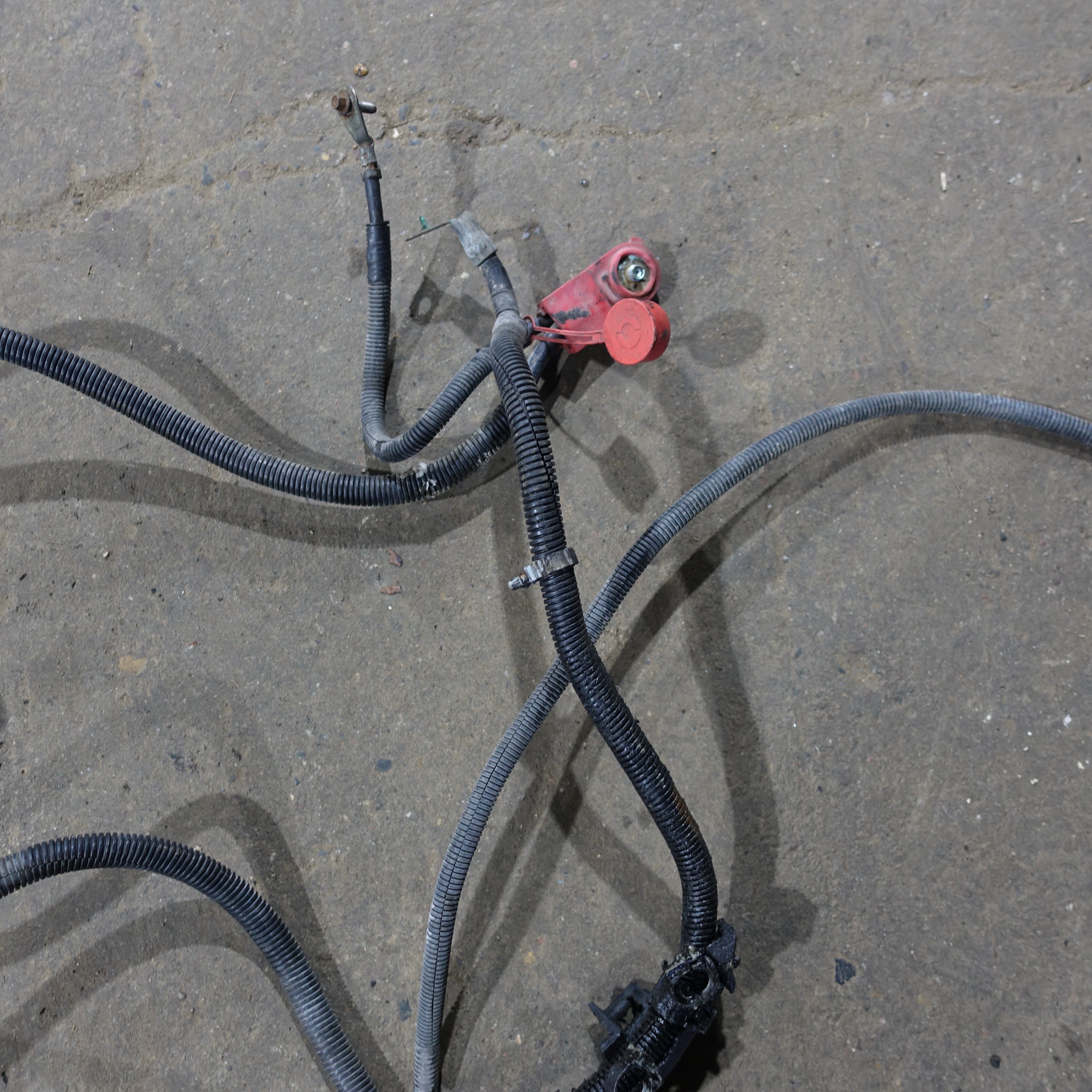 2003 2004 2005 2006 Silverado Sierra 6.0L Positive Negative Battery Cable Set