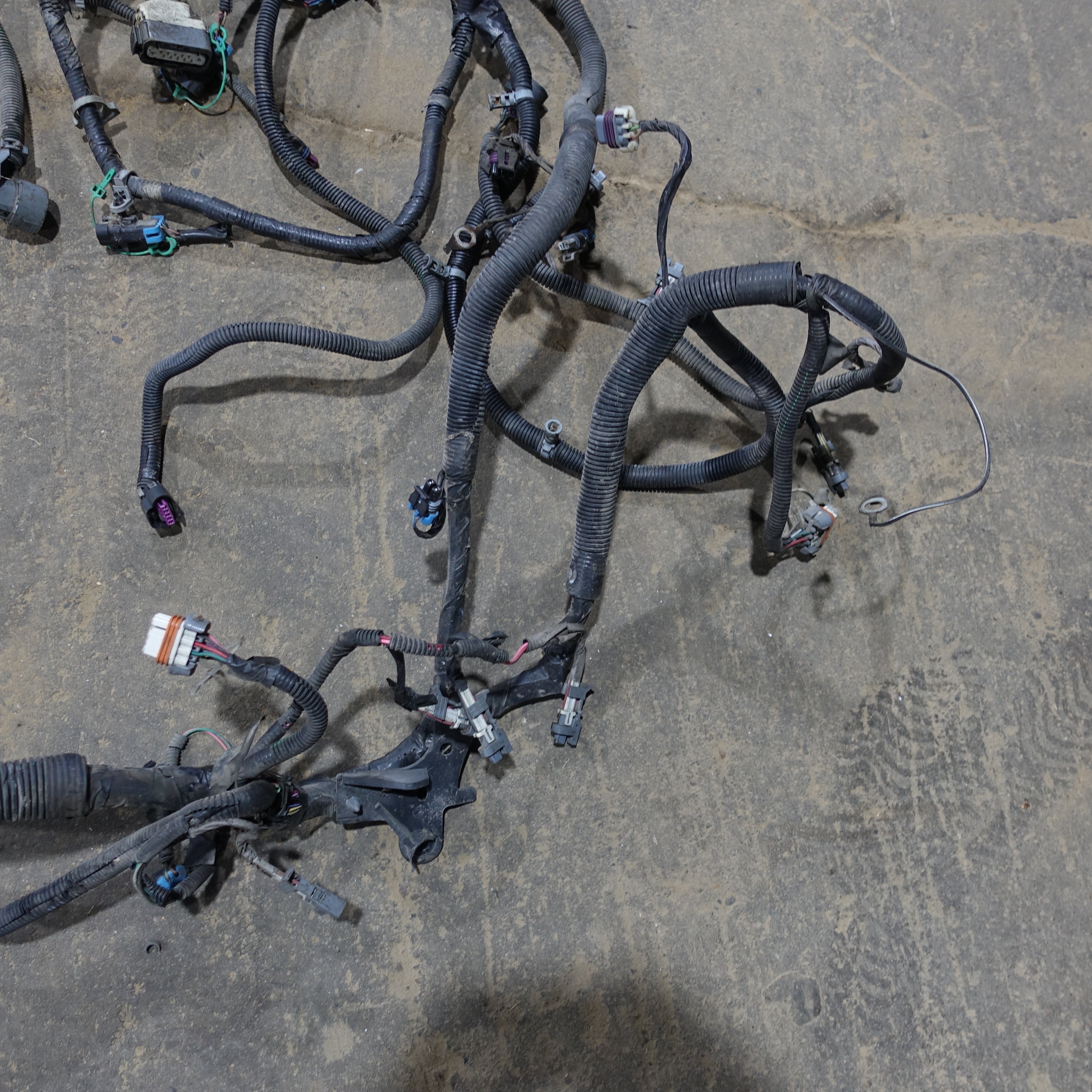 2005 Yukon XL 1500 6.0L Engine Wire Harness Loom