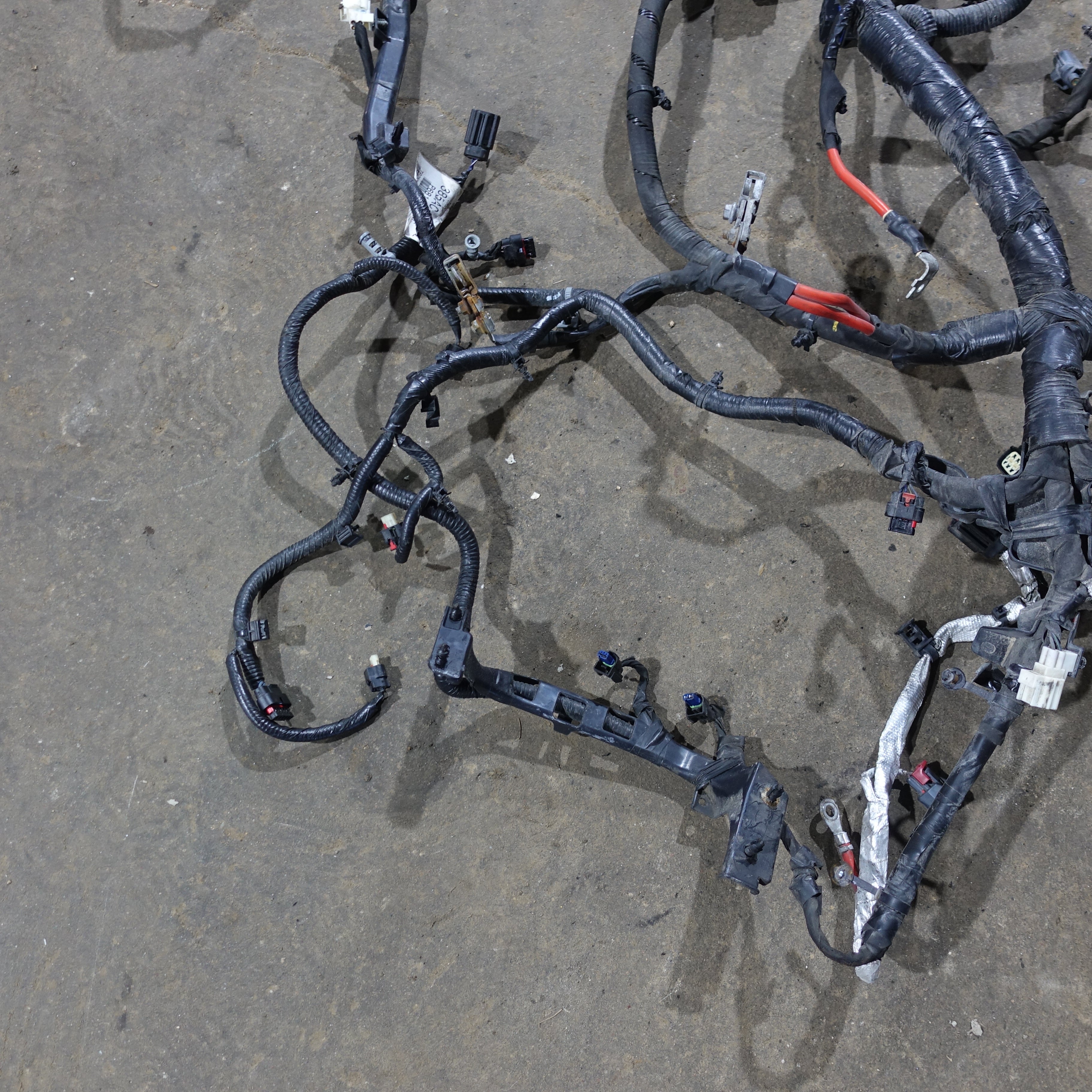 2014 Town & Country Caravan 3.6L Engine Wire Harness Loom Battery Cables