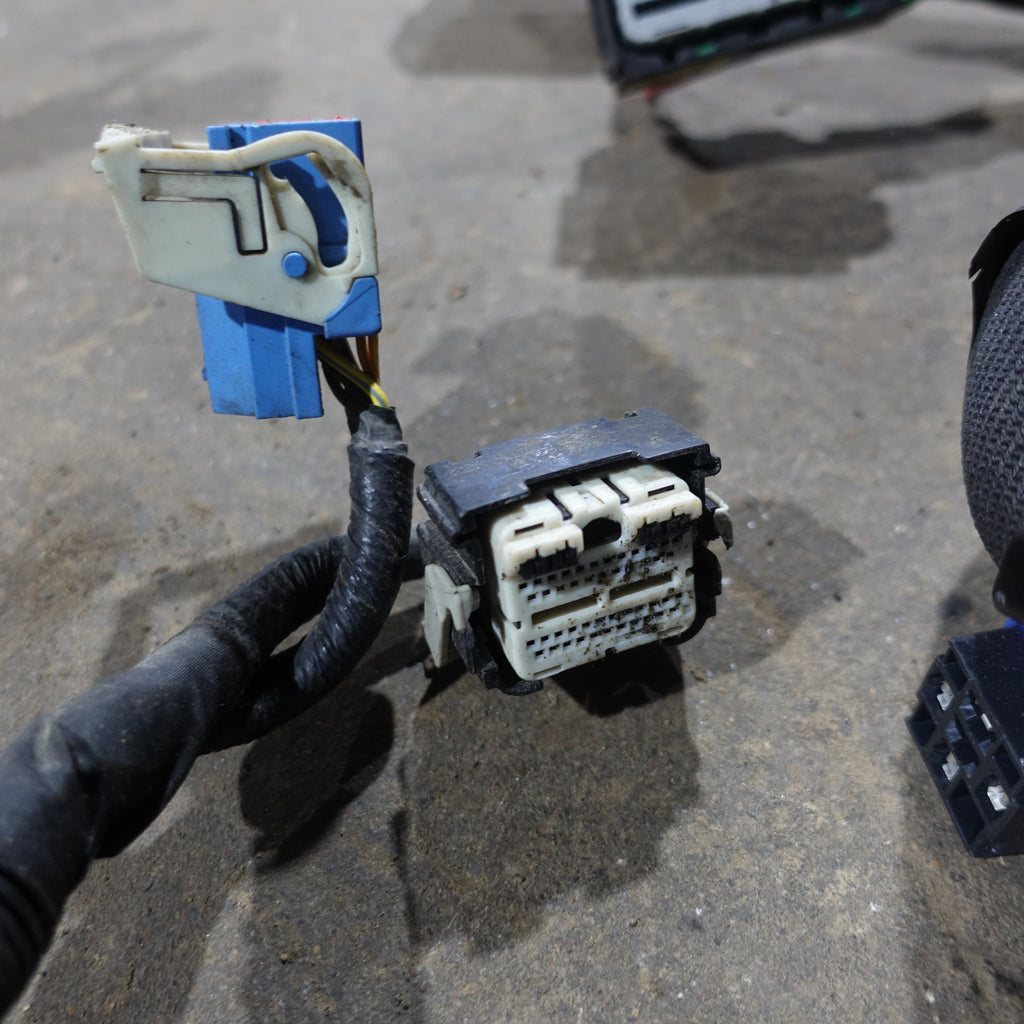 2014 Town & Country Caravan 3.6L Engine Wire Harness Loom Battery Cables