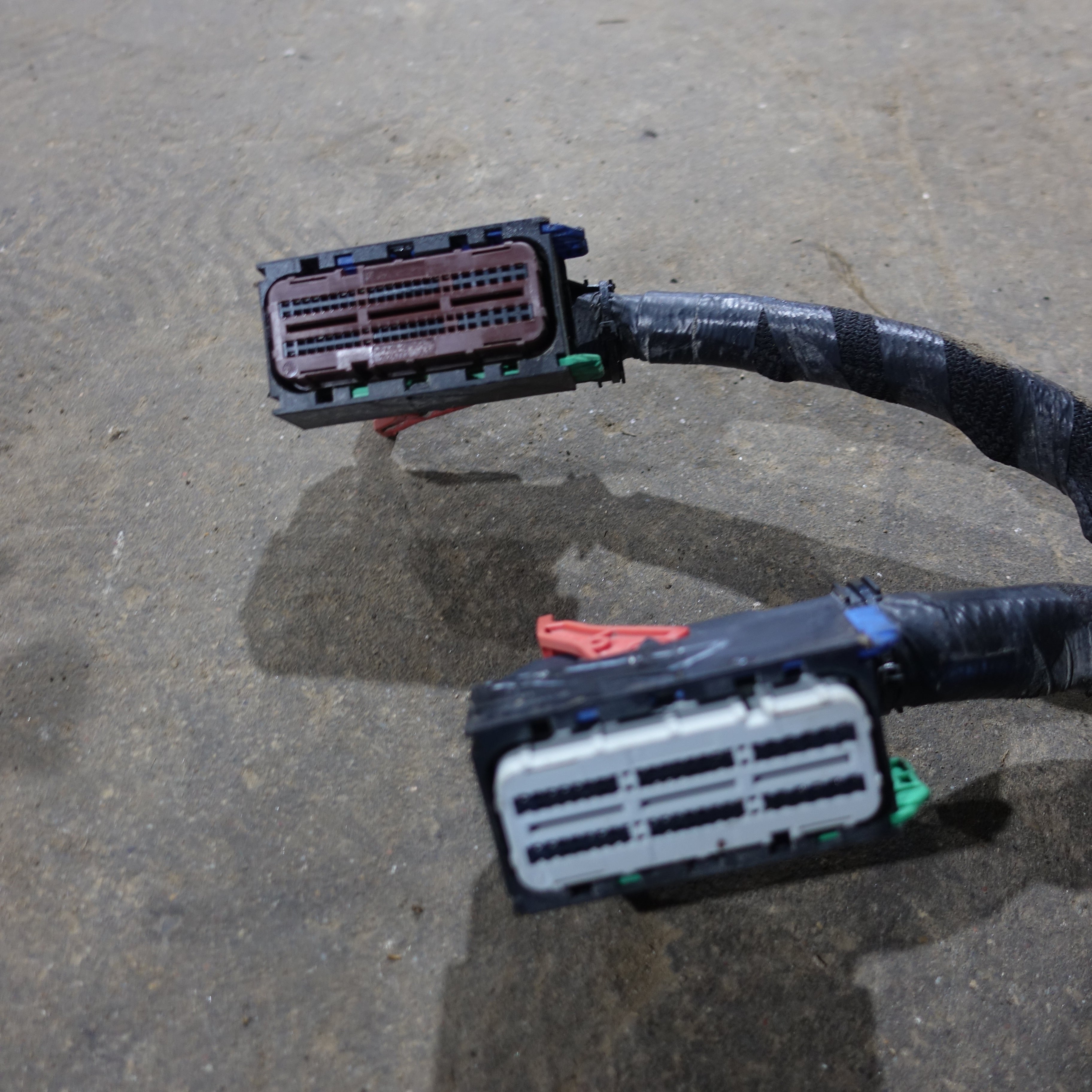 2014 Town & Country Caravan 3.6L Engine Wire Harness Loom Battery Cables