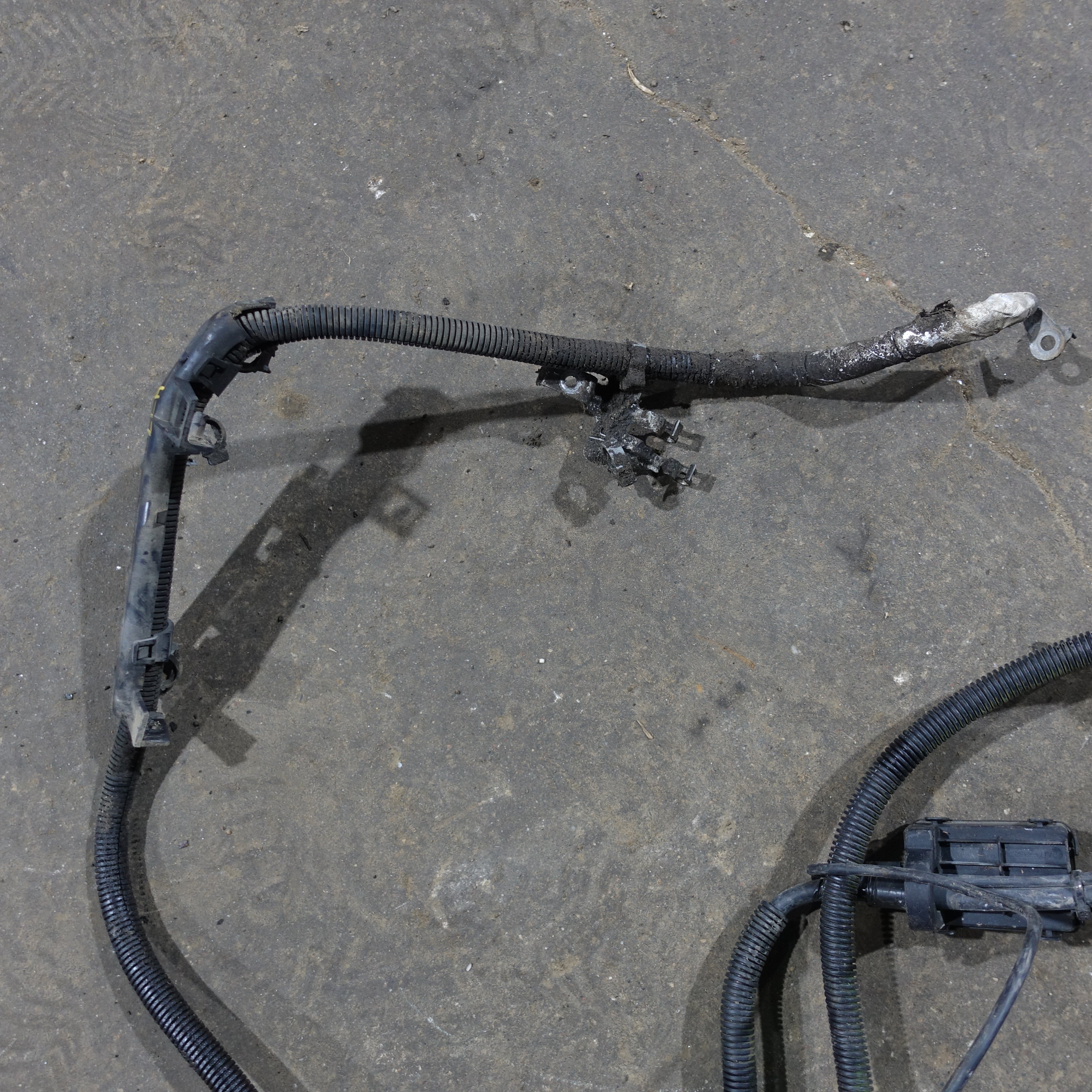 2003 2004 2005 2006 GMC Yukon 6.0L Positive Negative Battery Cable Wire