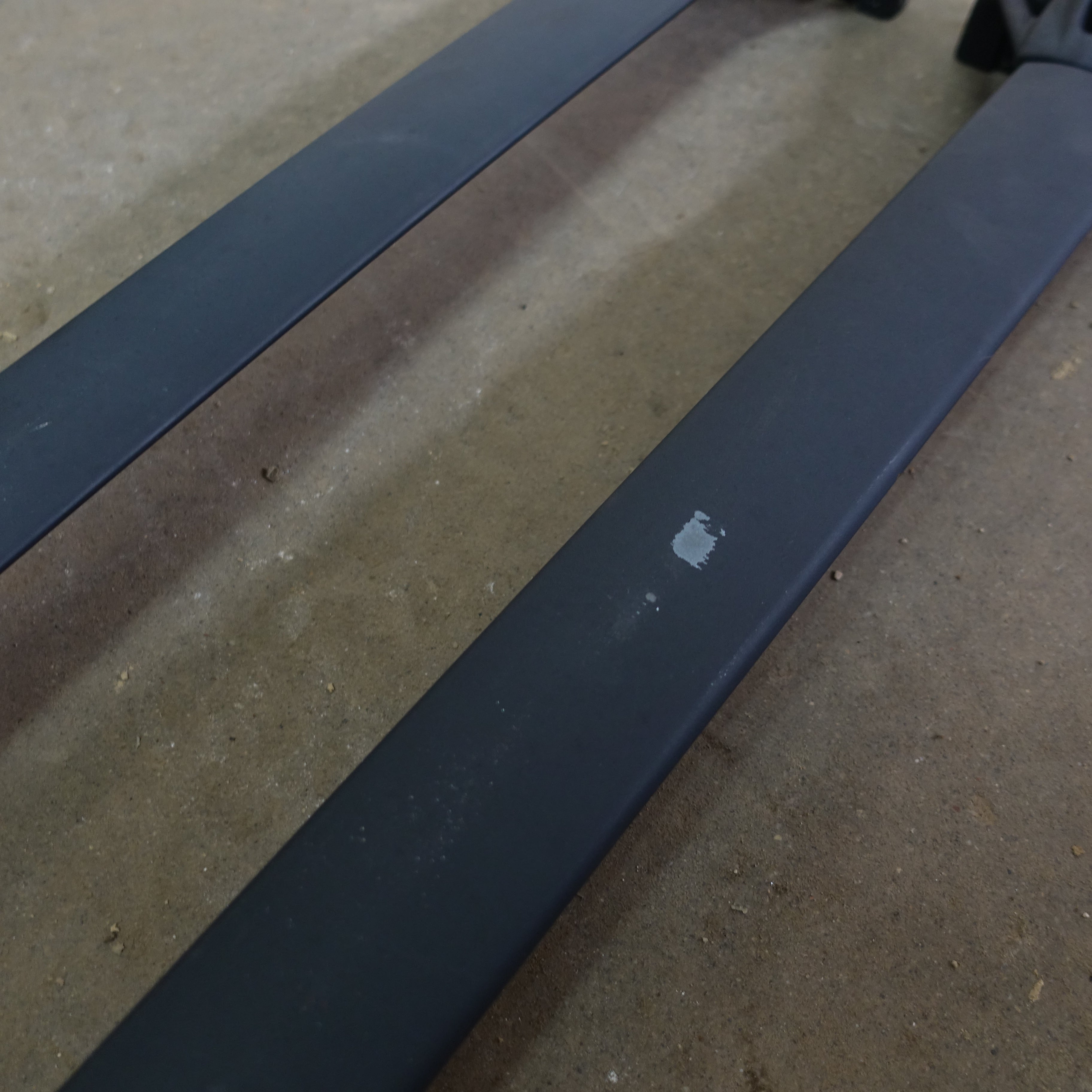 1999 2000 2001 2002 2003 2004 Jeep Grand Cherokee Roof Rack Cross Bars