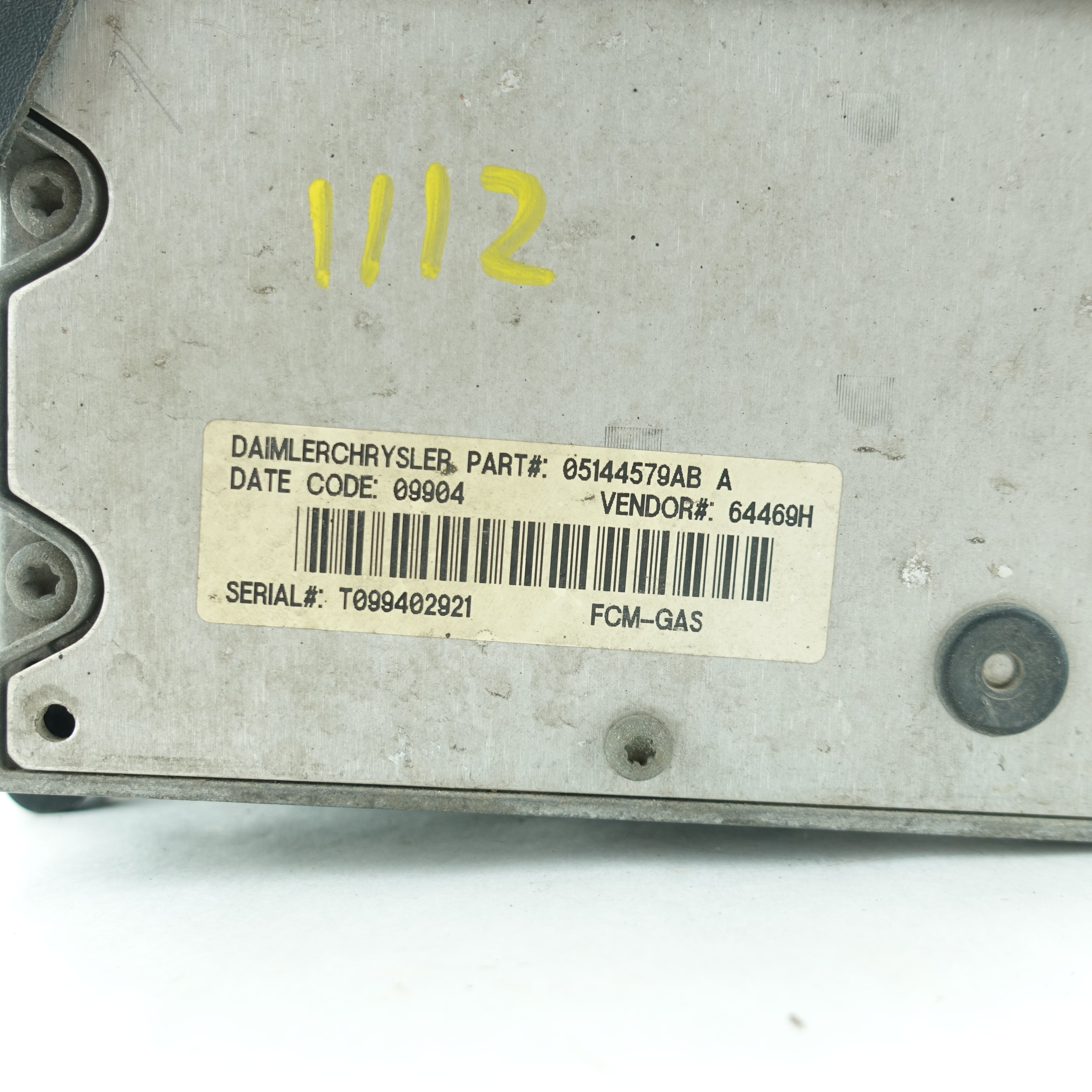 2003 2004 2005 Town & Country Caravan Engine Fuse Box Computer Module TIPM