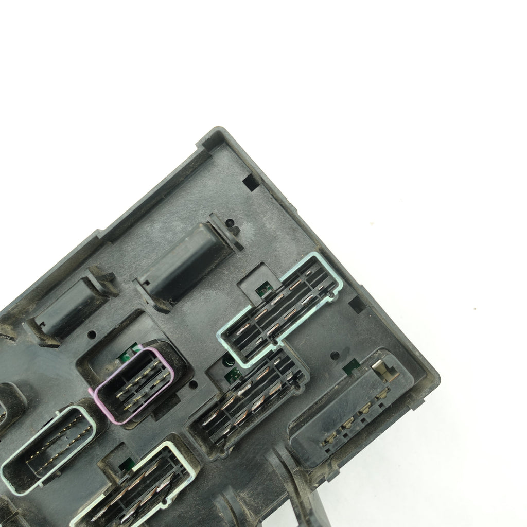 2003 2004 2005 Town & Country Caravan Engine Fuse Box Computer Module TIPM