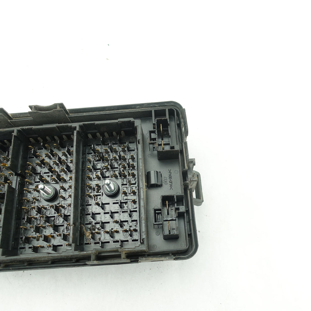 2004 2005 2006 Colorado Canyon Engine Fuse Junction Box