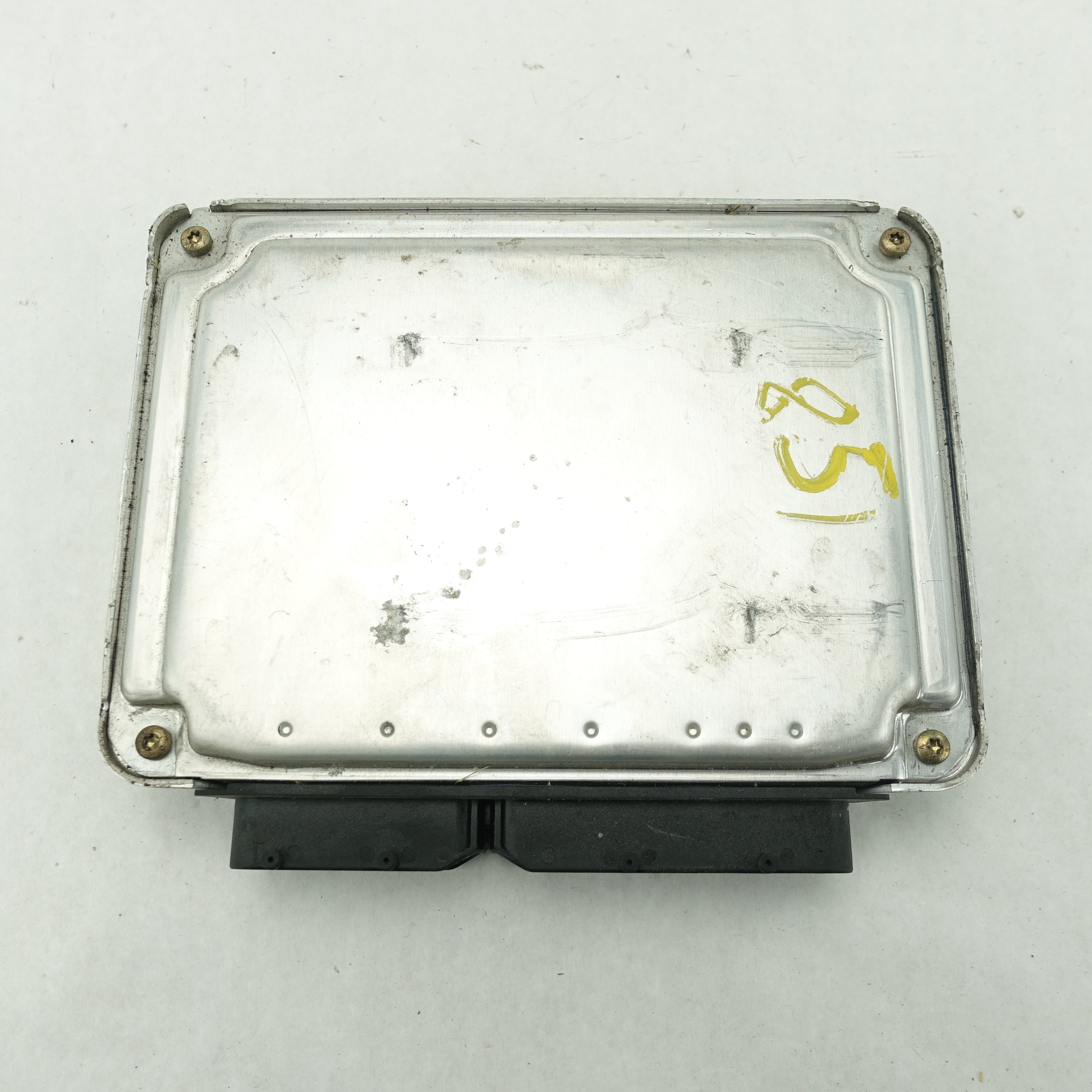 2003 Audi TT ECM ECU Engine Brain Box Control Module