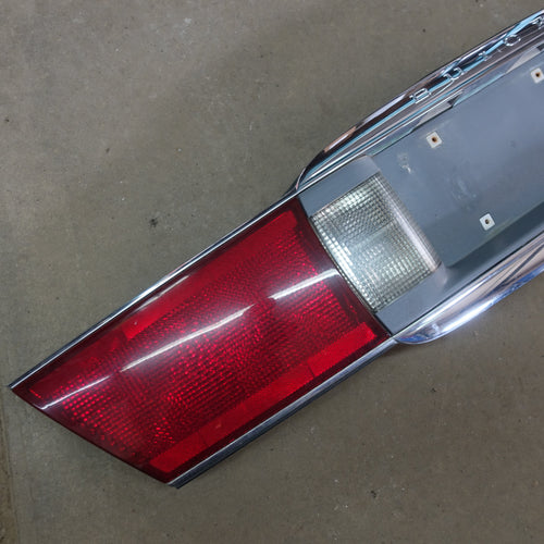 2000 2001 2002 2003 2004 2005 Buick Lesabre Rear Trunk Taillight Tail Light Lamp