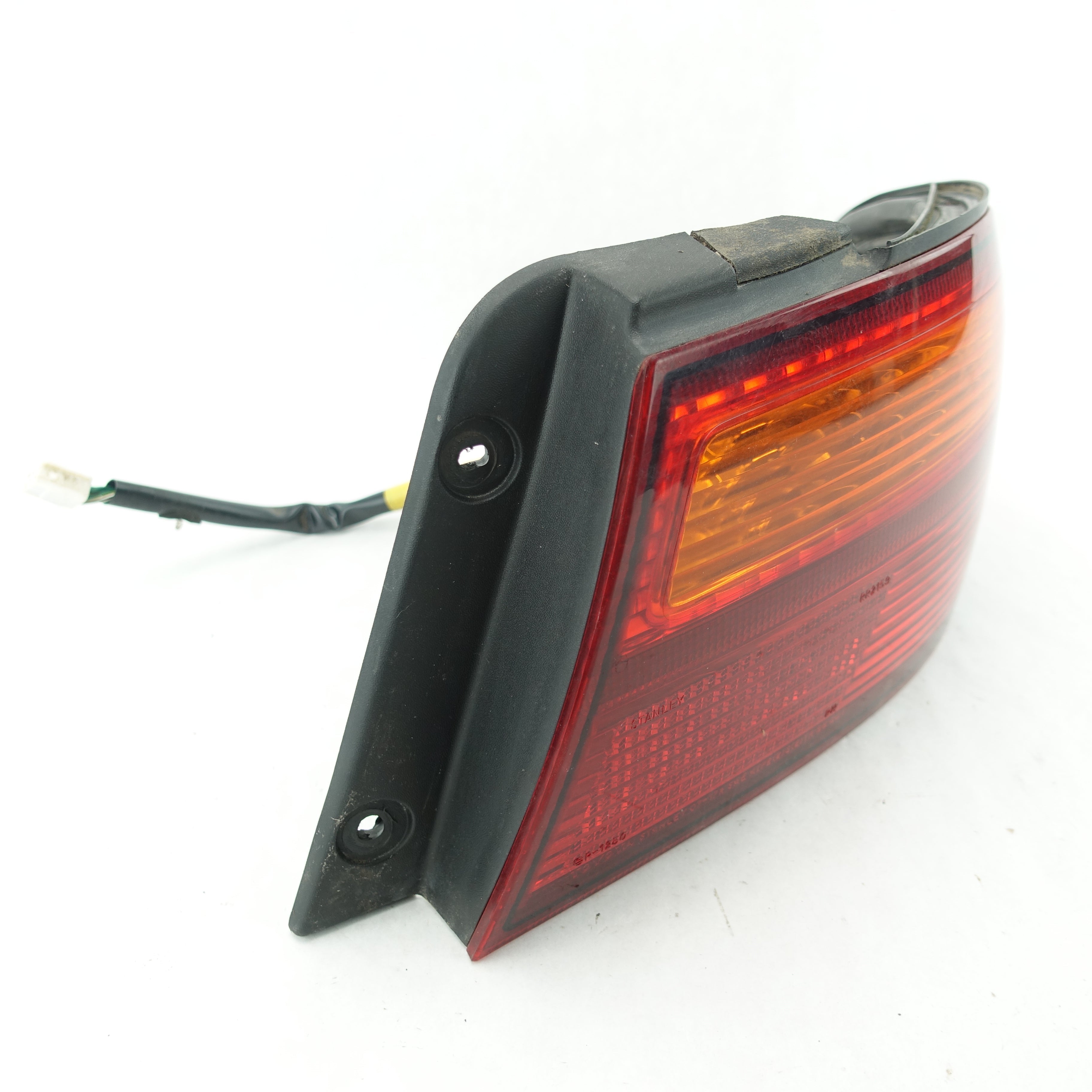 1998 1999 Toyota Avalon Passenger Right Rear Taillight Tail Light Lamp