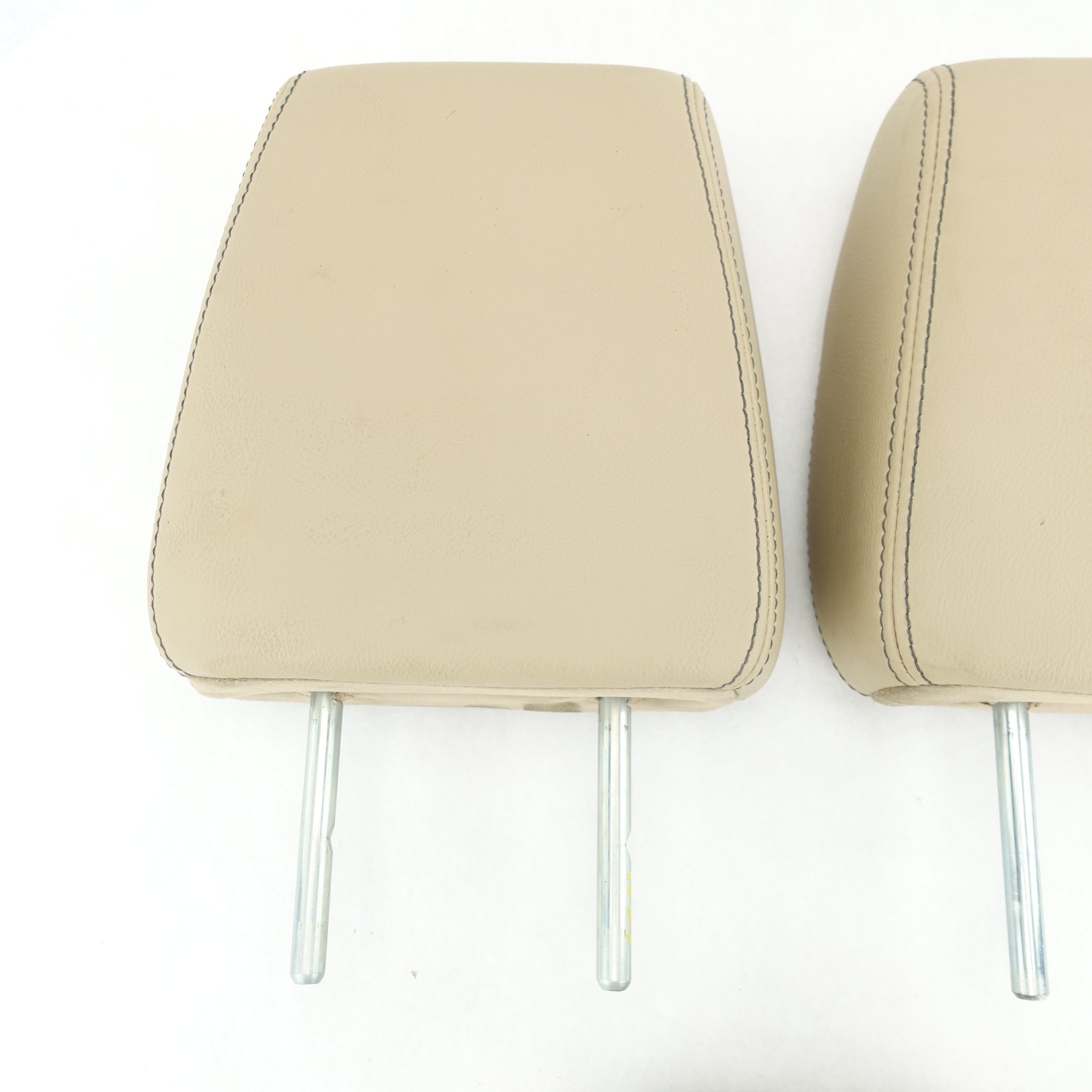 2011 2012 2013 2014 2015 2016 Ford F250 F350 Rear Headrest Head Rest Tan Leather