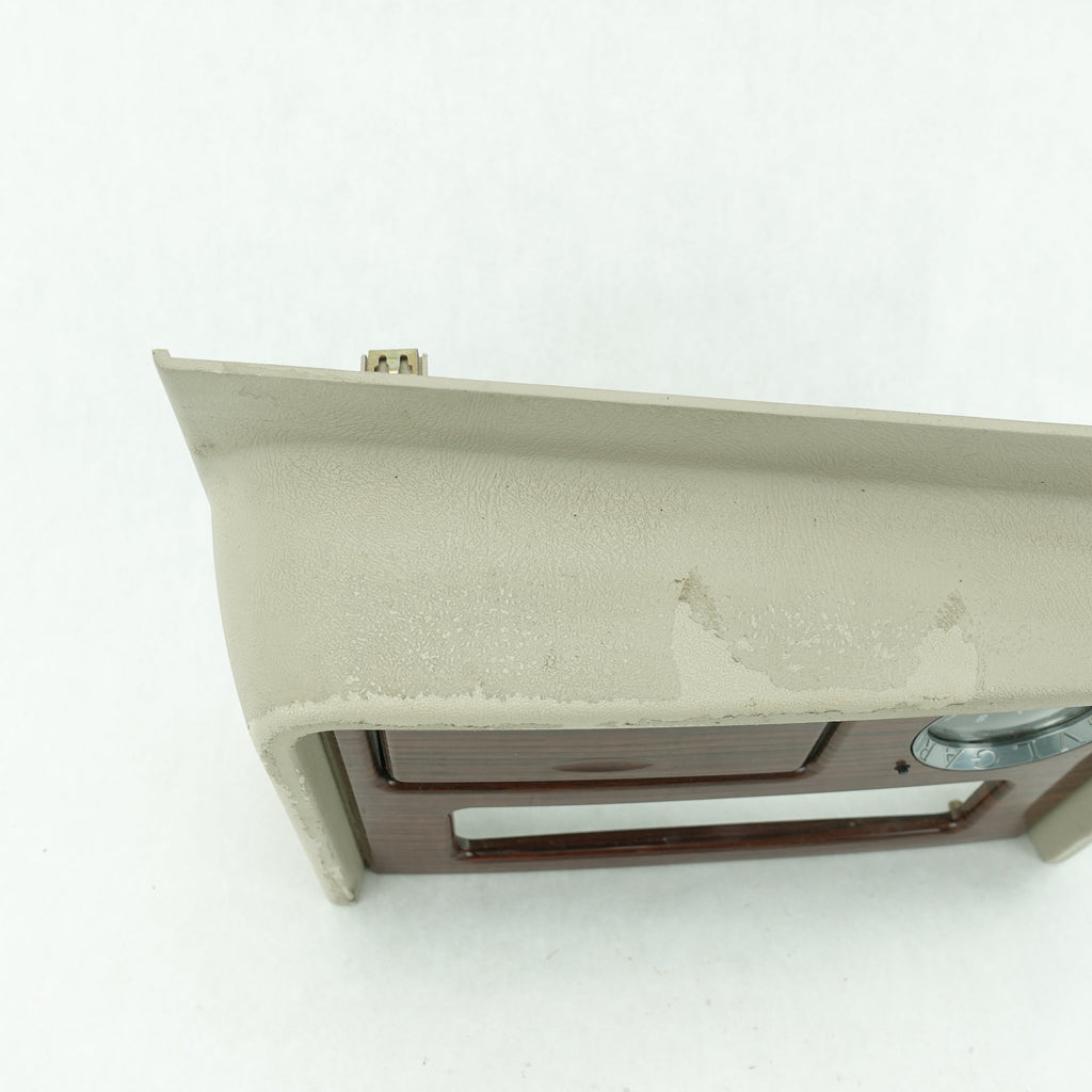 2003 2004 2005 2006 Cadillac Escalade Center Console CD Changer Trim Bezel Clock