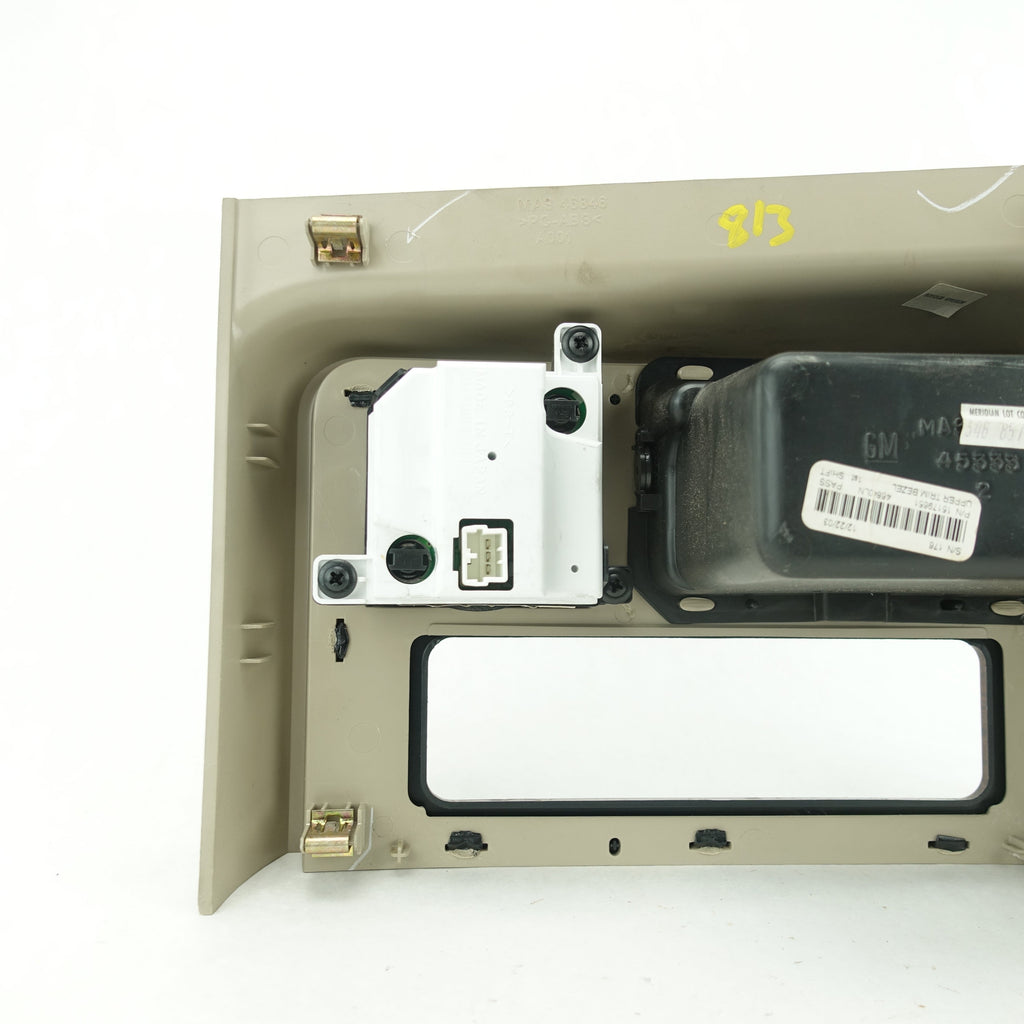 2003 2004 2005 2006 Cadillac Escalade Center Console CD Changer Trim Bezel Clock