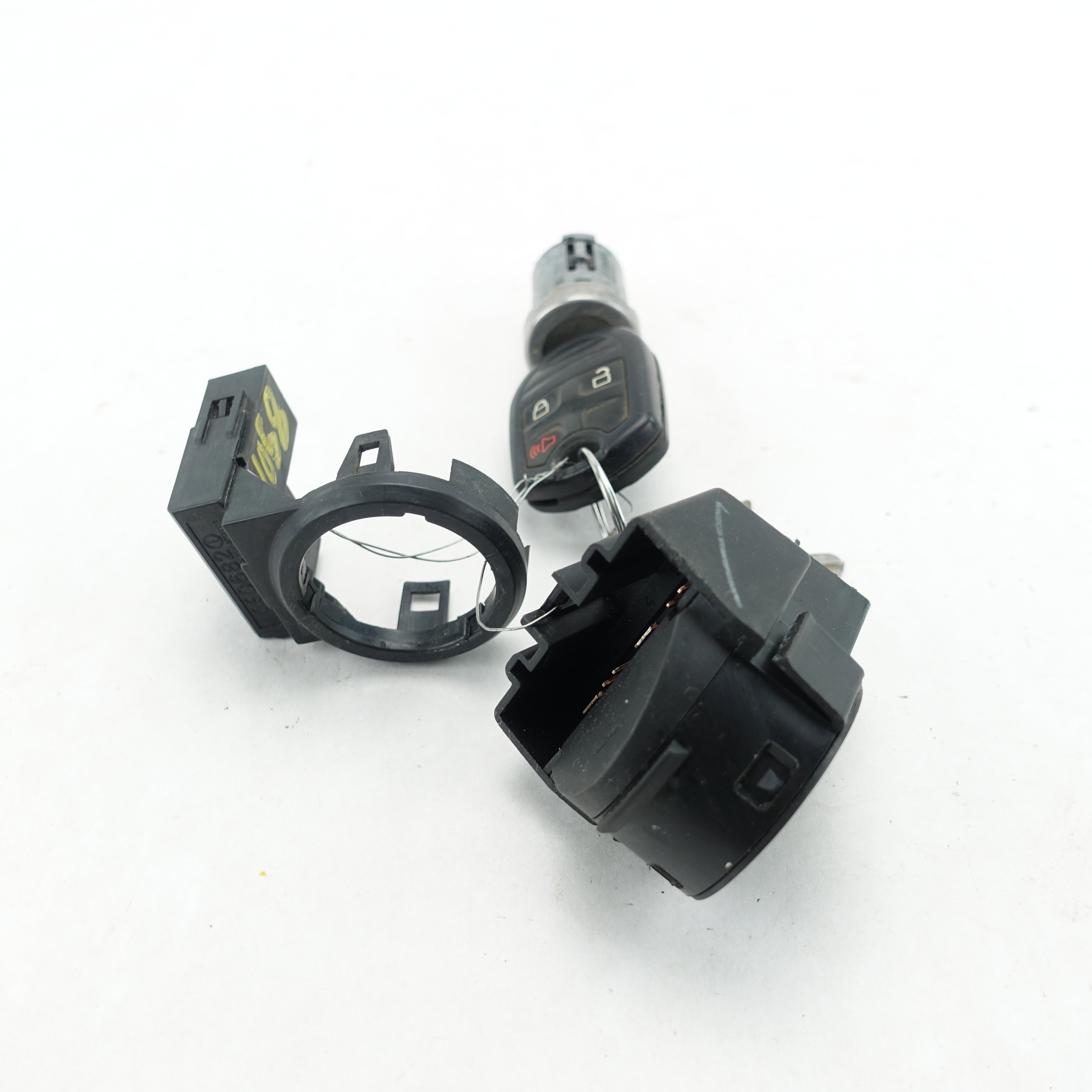 2011 2012 2013 2014 Ford F250 F350 Key Lock Cylinder Anti-Theft Immobilizer Key
