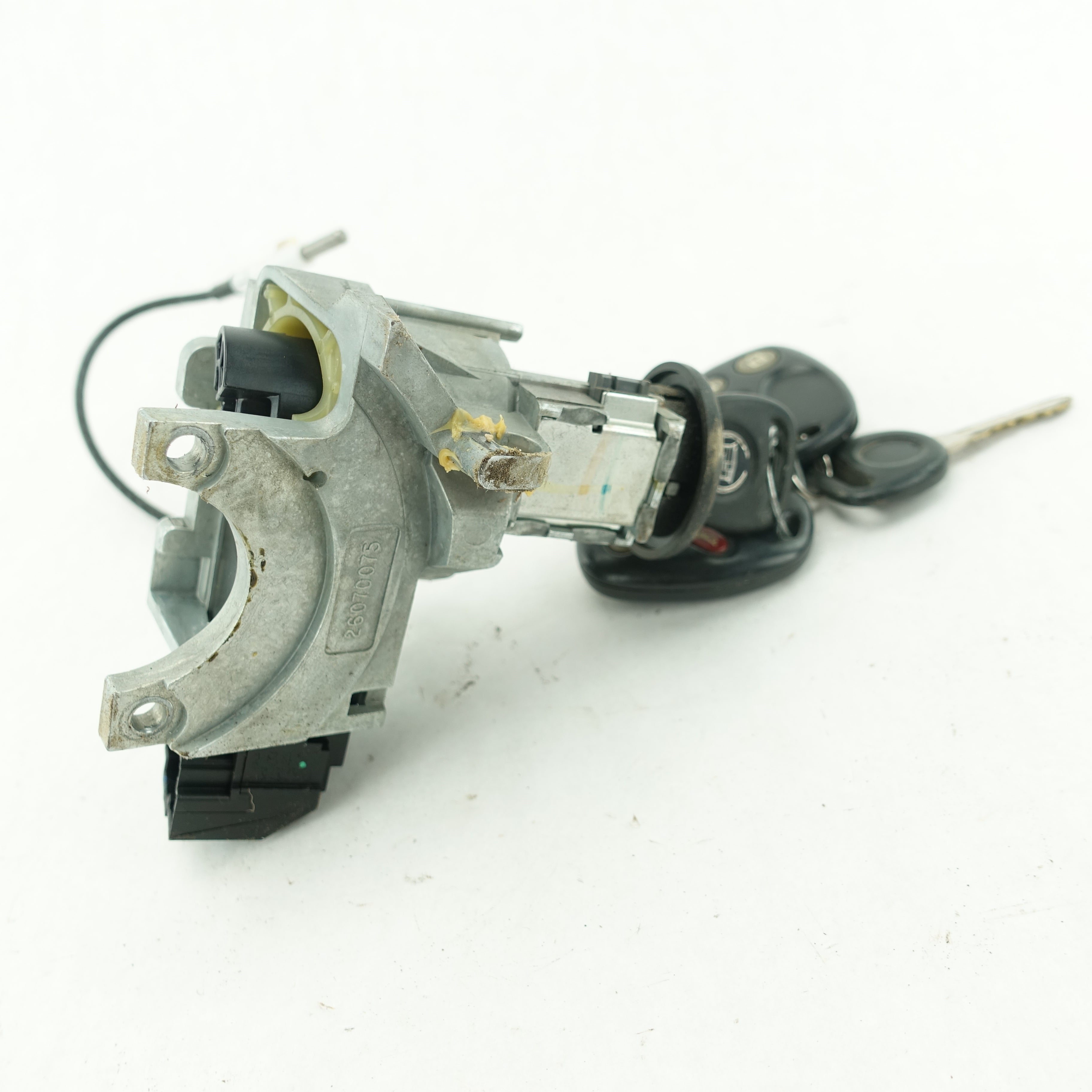 2003 2004 2005 2006 Cadillac Escalade Ignition Switch With 2 Keys