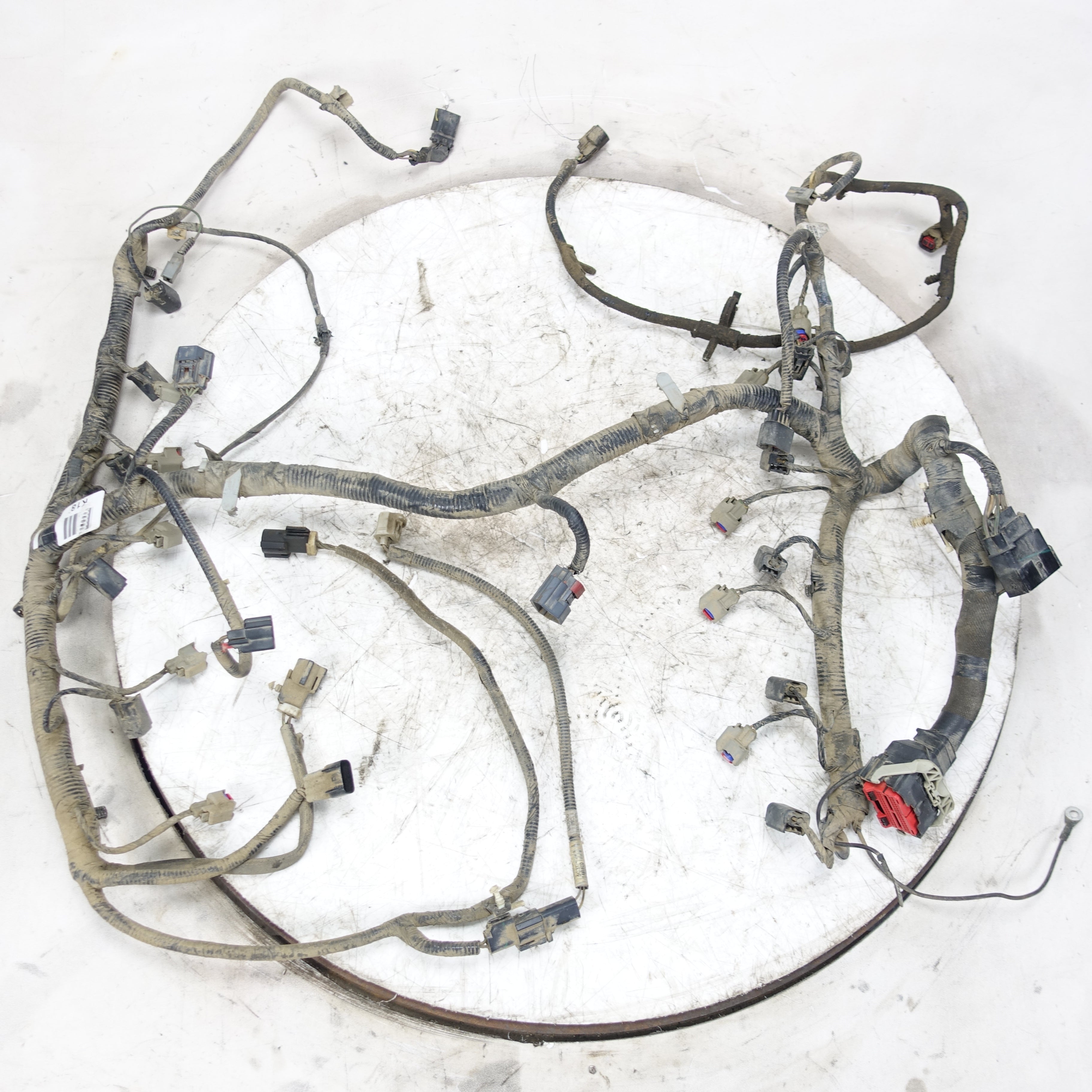 Damage 2009 Ford F550 6.8L V10 Engine Wire Harness