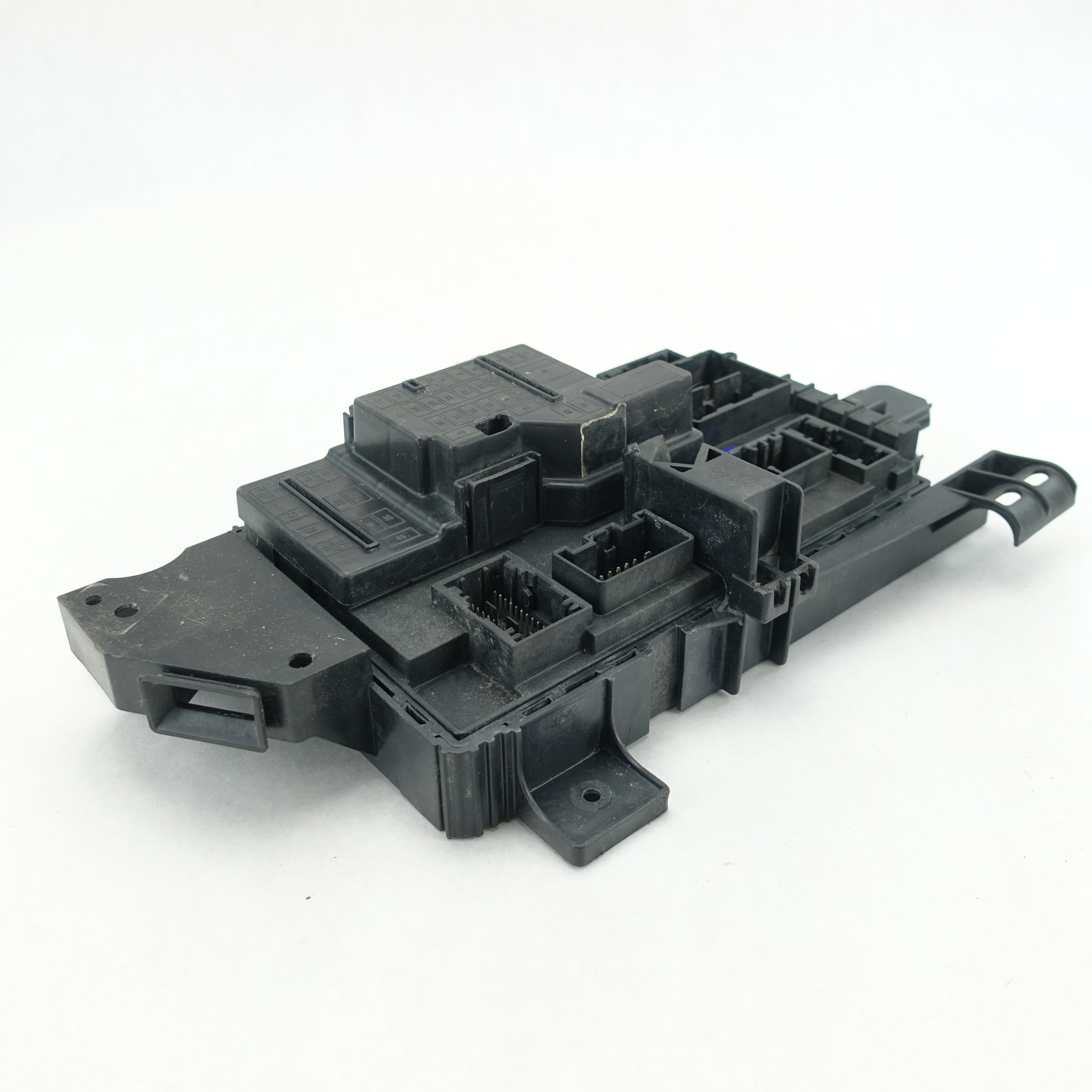 Damage 2008 2009 2010 Ford F250 F350 Fuse Junction Box BCM Control Module Computer