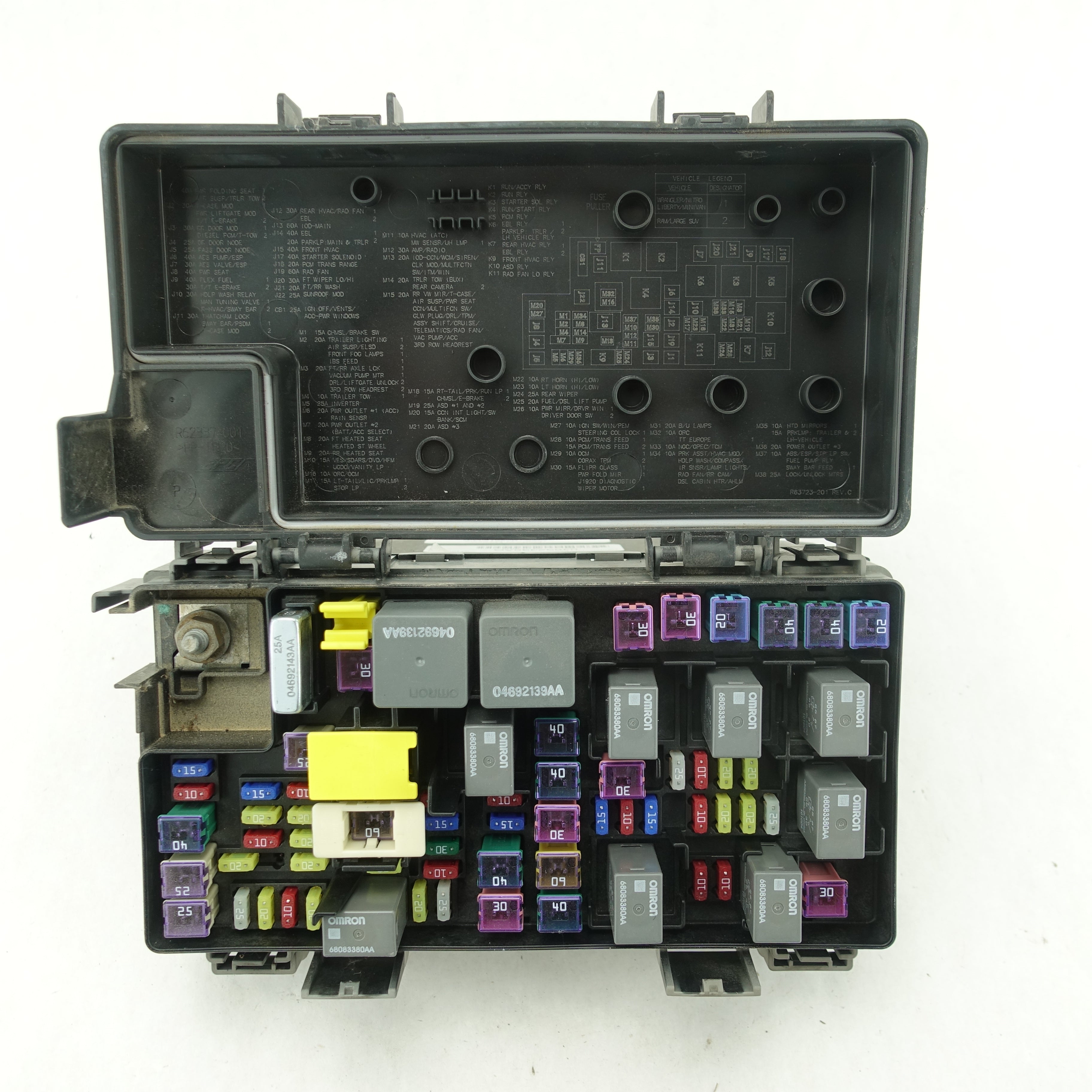 2011 Caravan Town & Country Engine Fuse Box Computer Module TIPM TEMIC