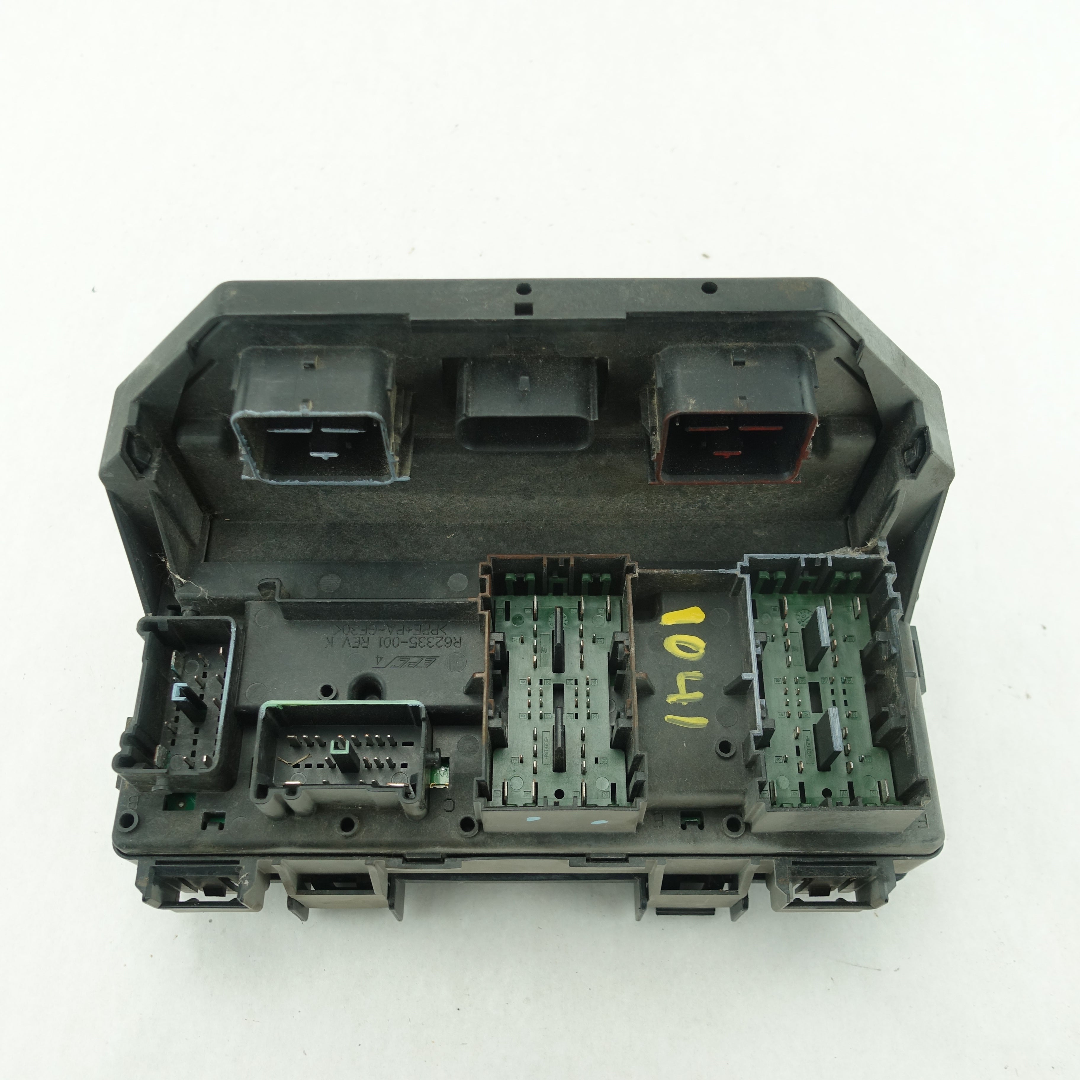 2011 Caravan Town & Country Engine Fuse Box Computer Module TIPM TEMIC