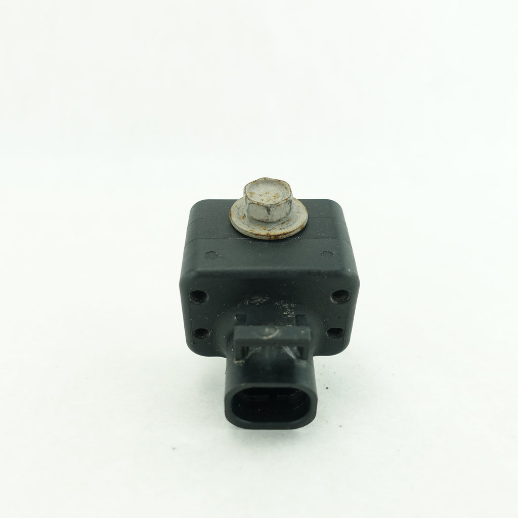2003 2004 2005 2006 2007 2008 Silverado Sierra Tahoe Suburban Yukon  Front Bumper Impact Airbag Sensor