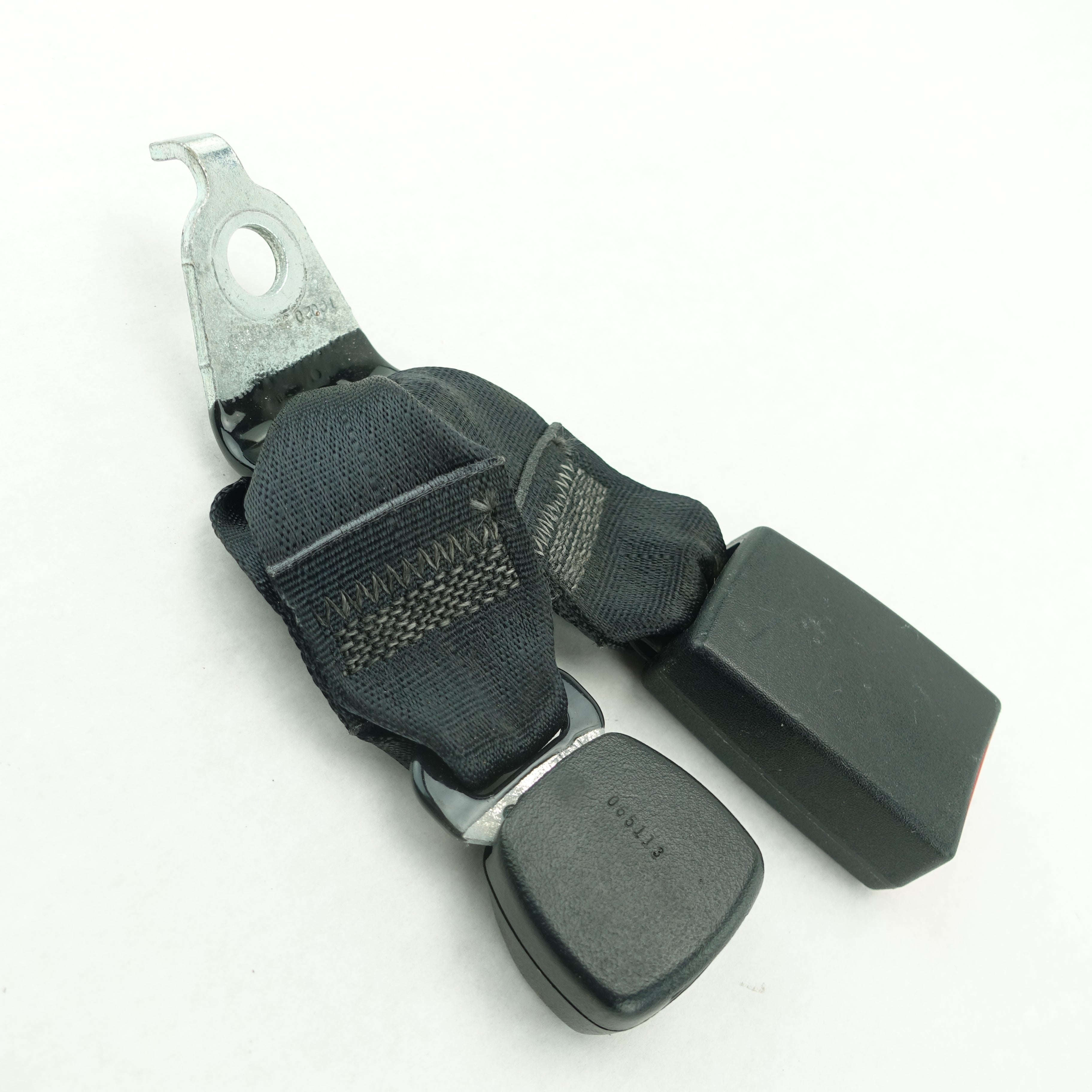 2011 2012 2013 Caravan Town & Country 3rd Row Left Rear Seat Belt Buckle Black