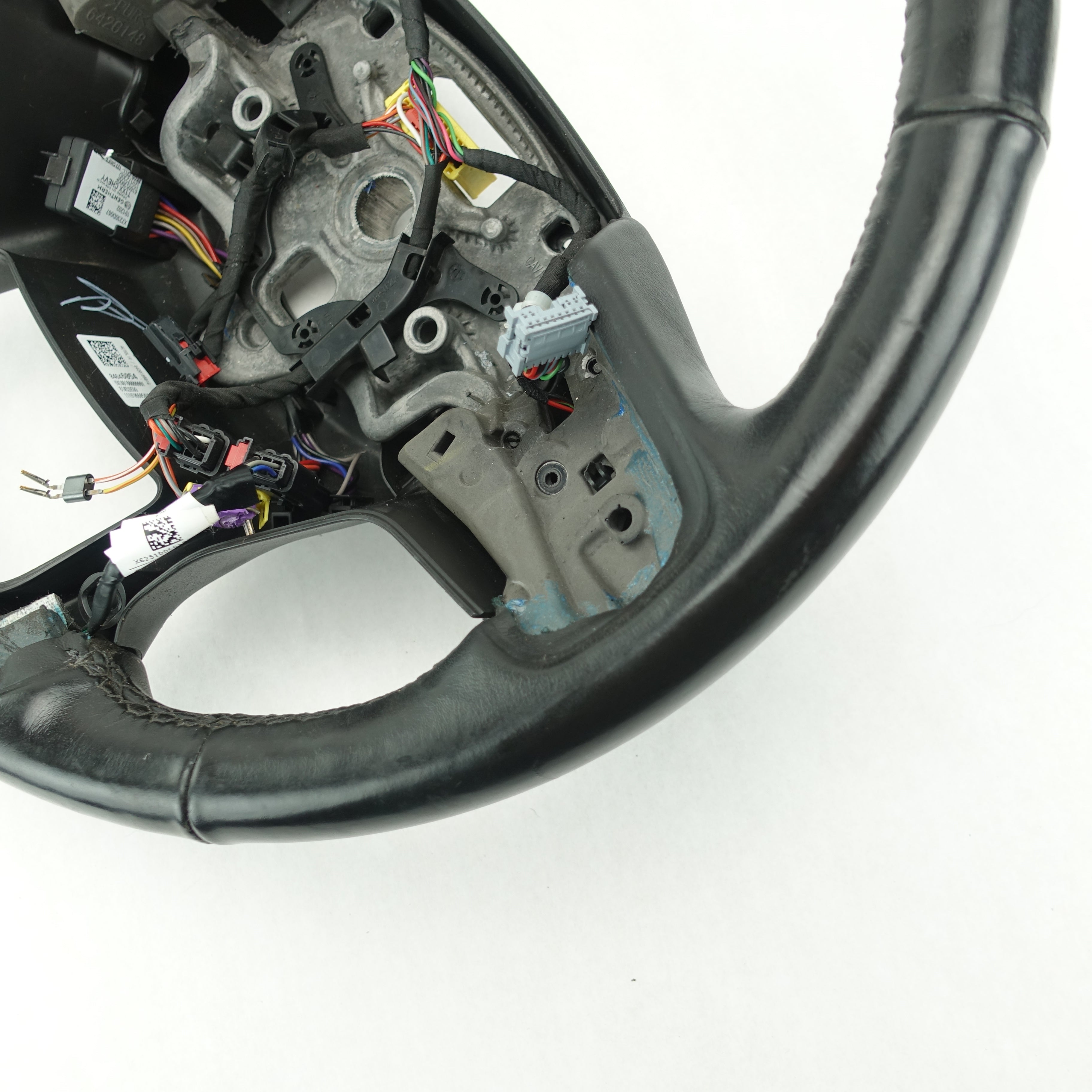 Damage 2020 2021 2022 2023 Silverado Sierra Steering Wheel Leather Heated Black