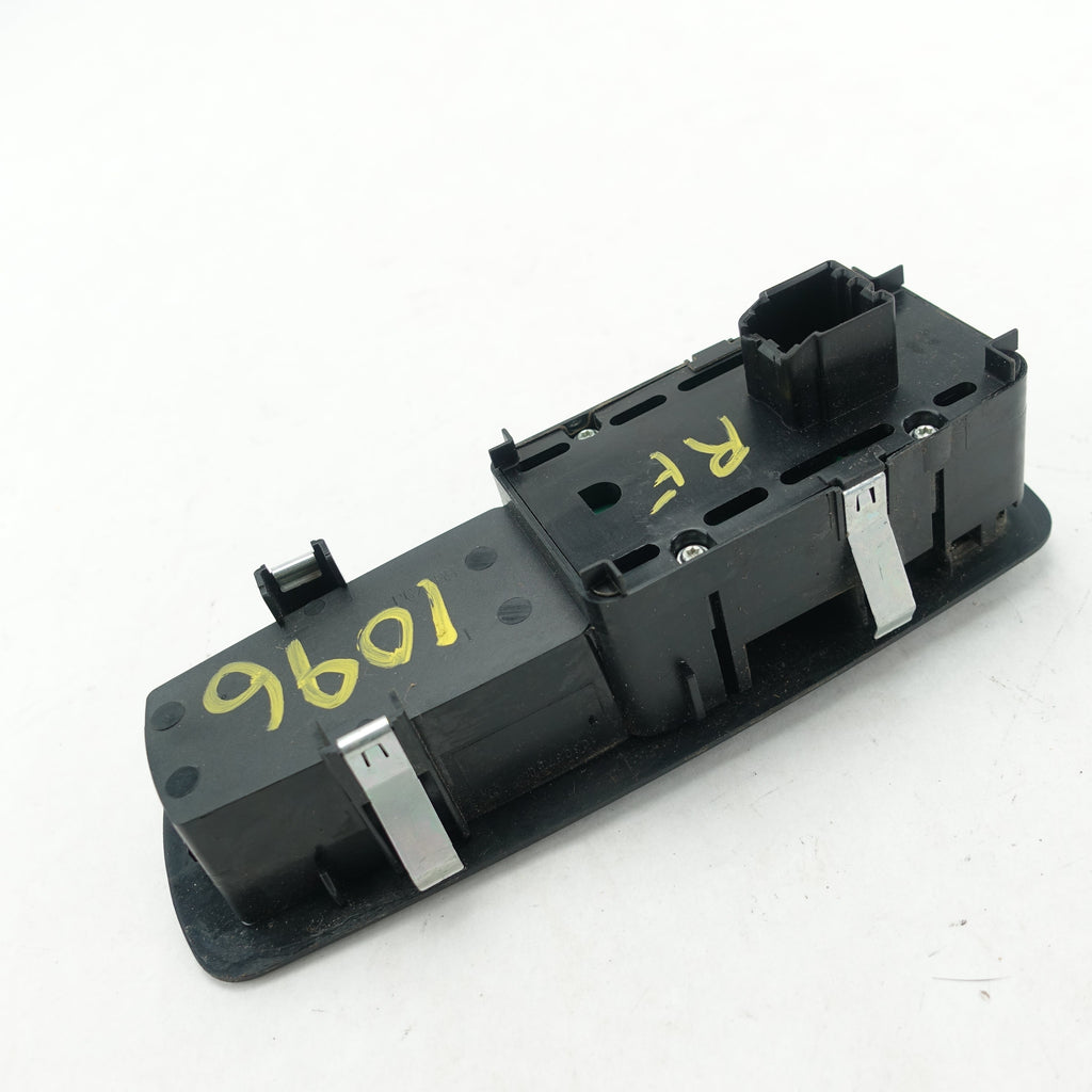 2015 2016 2017 2018 2019 Ram 2500 3500 Passenger Right Front Window Switch
