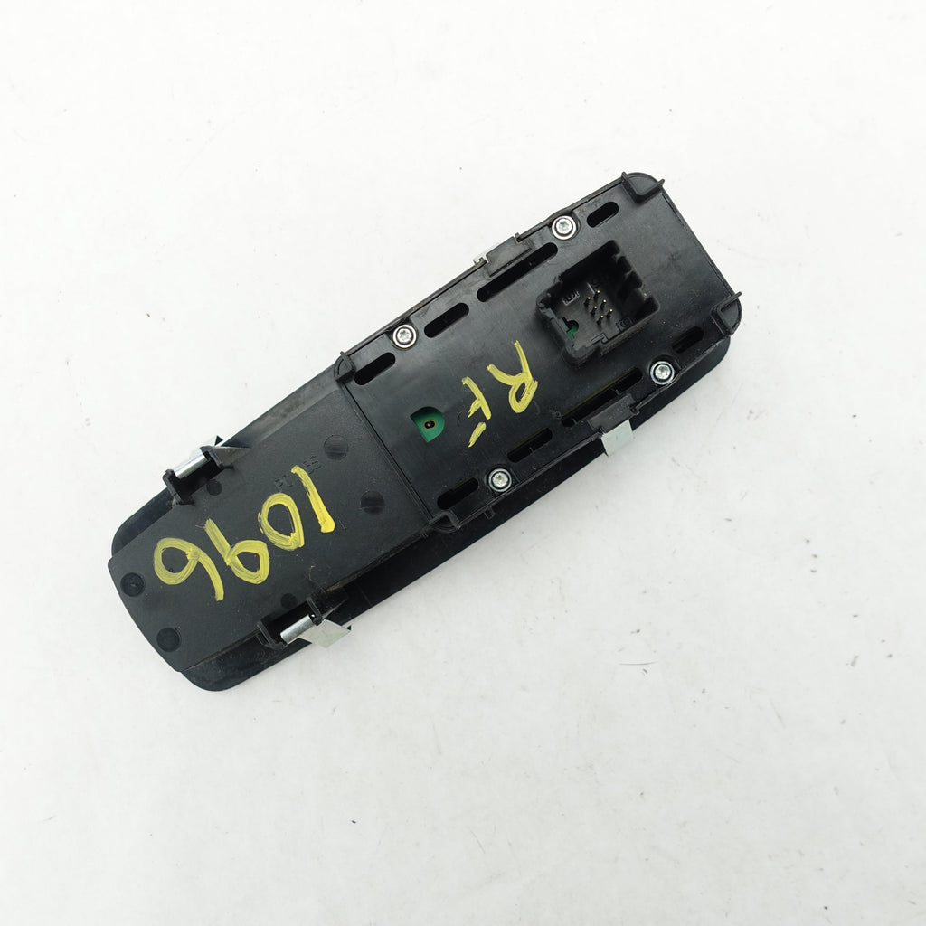 2015 2016 2017 2018 2019 Ram 2500 3500 Passenger Right Front Window Switch