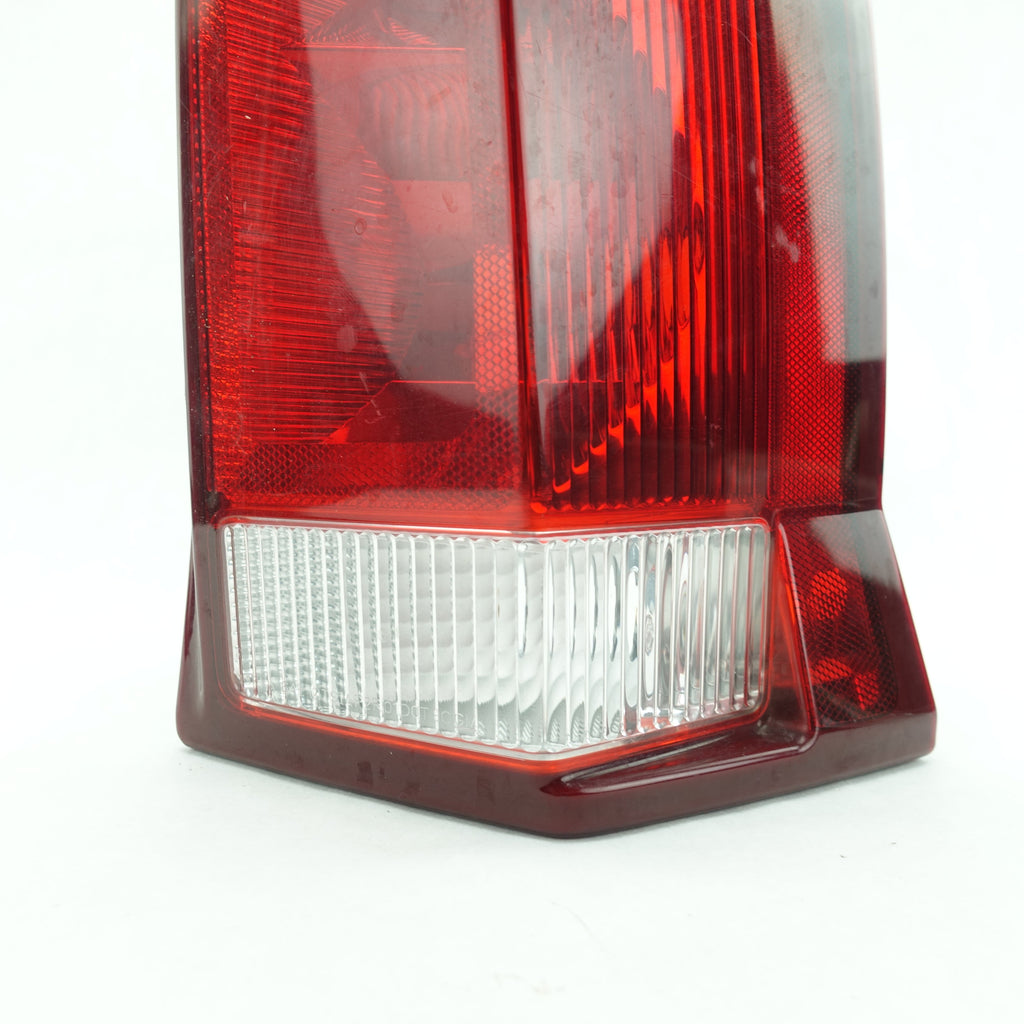 2003 2004 2005 Cadillac Escalade Passenger Right Rear Taillight Tail Light Lamp