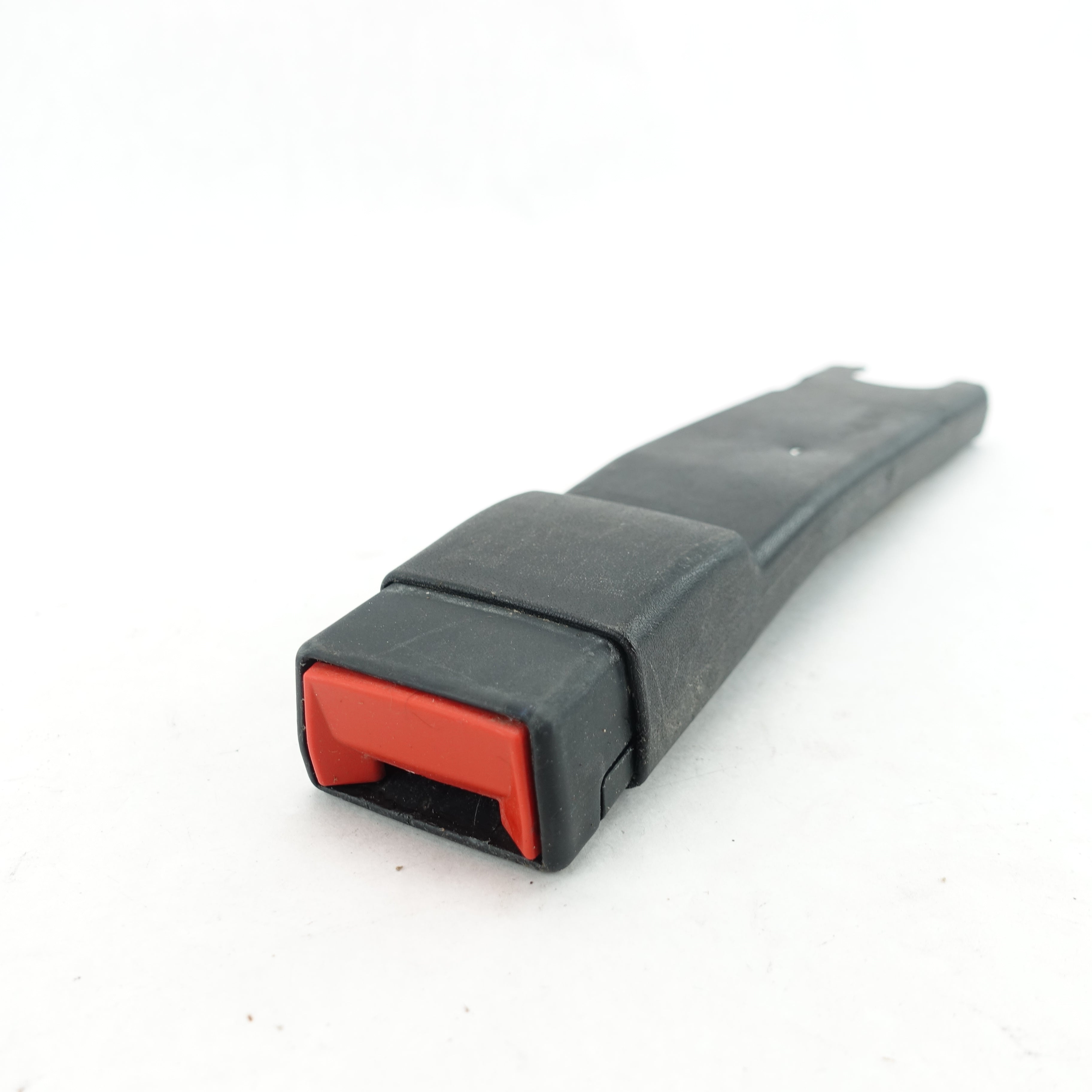 2019 2020 2021 2022 2023 2024 Ram 3500 Passenger Right Seat Belt Buckle