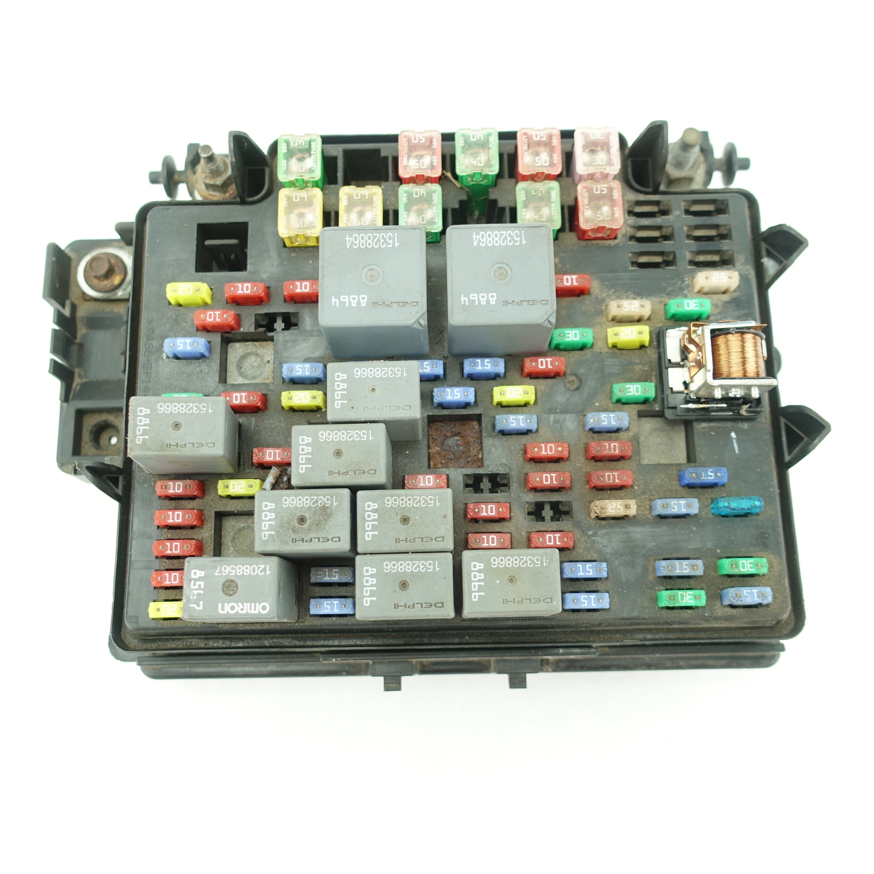 2003 2004 2005 2006 Yukon Suburban Engine Fuse Junction Box